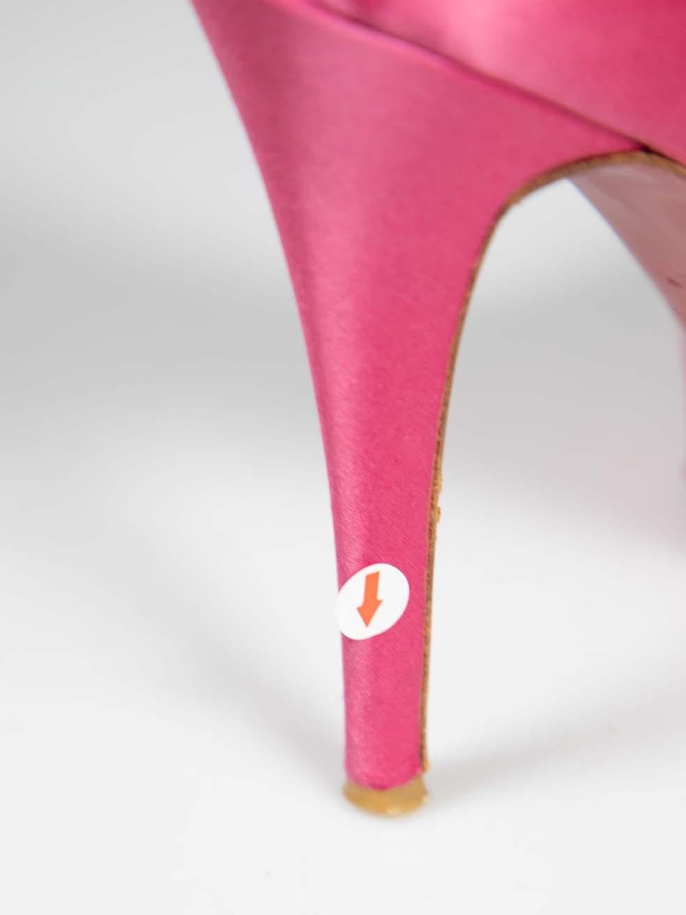Christian Louboutin Rosa Satin Neu Sehr Prive Heels Größe IT 37 im Angebot 3