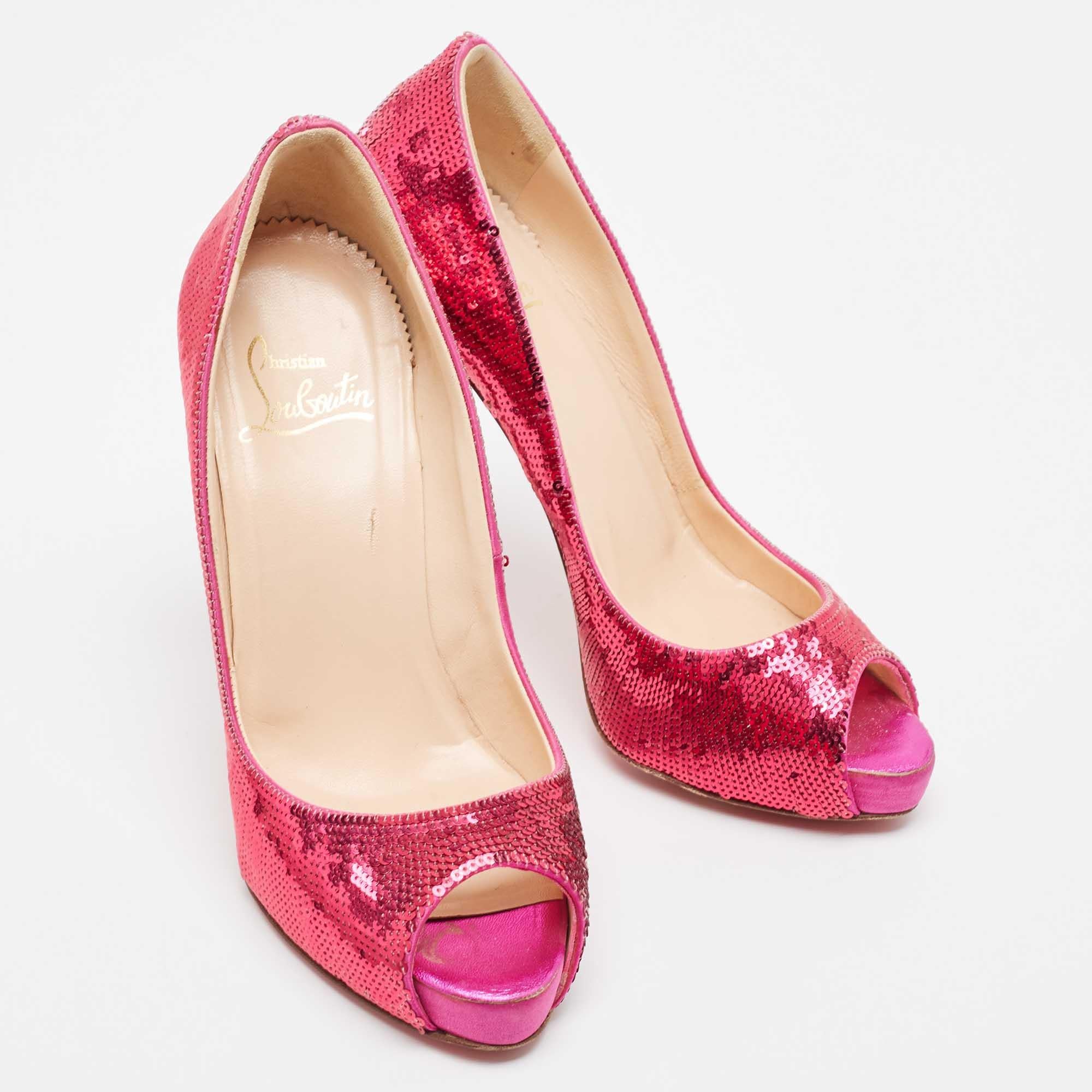 Christian Louboutin Pink Sequin Very Prive Pumps Size 37 In Good Condition For Sale In Dubai, Al Qouz 2