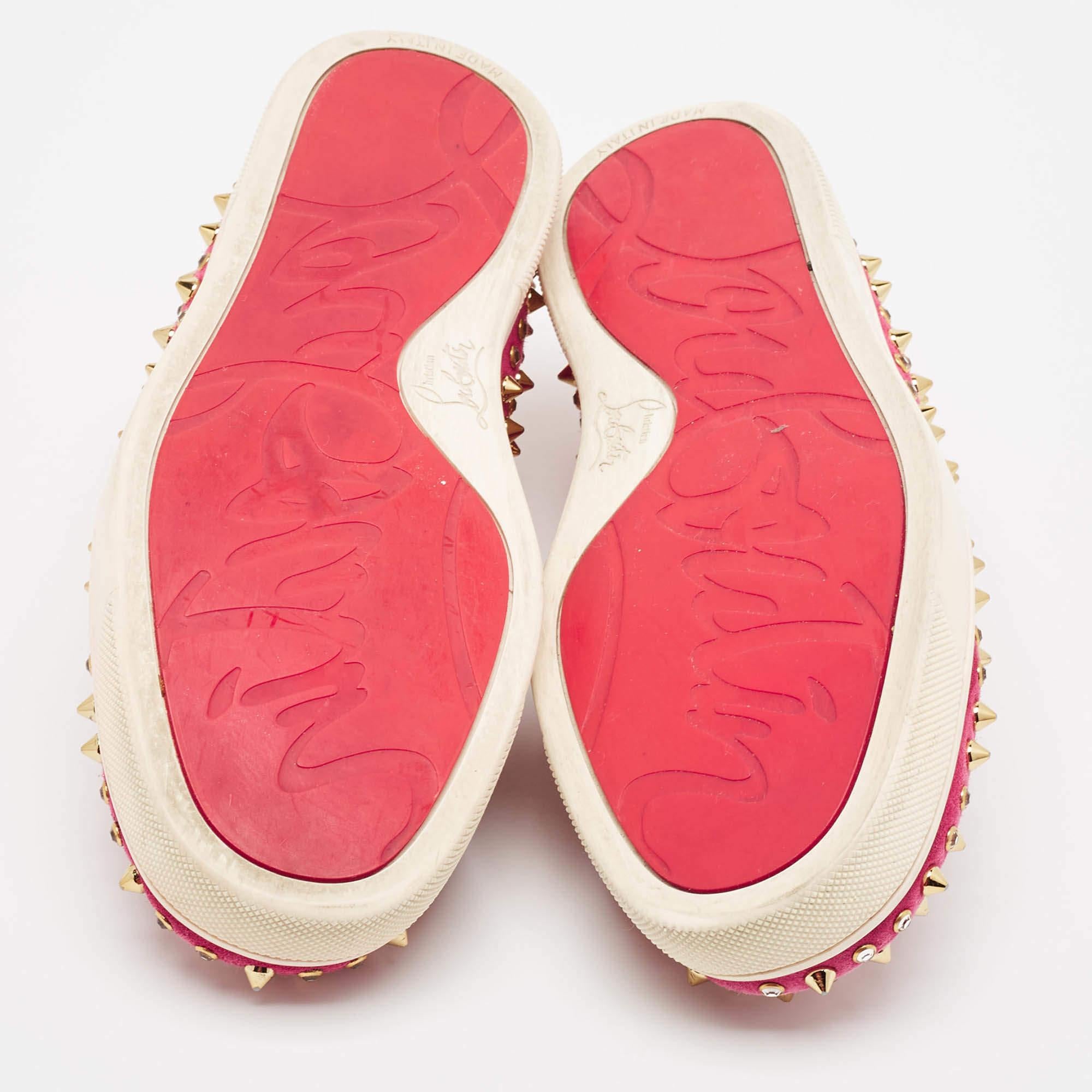 Christian Louboutin - Baskets à pointes en daim rose - Taille 36 en vente 1