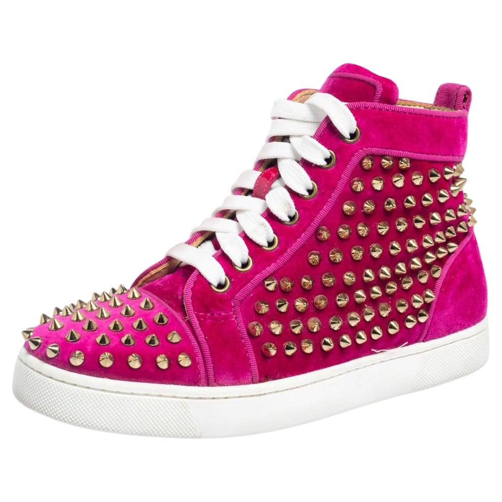 Christian Louboutin - Baskets mi-hautes Louis Orlato à pointes en velours  rose, taille 36 En vente sur 1stDibs