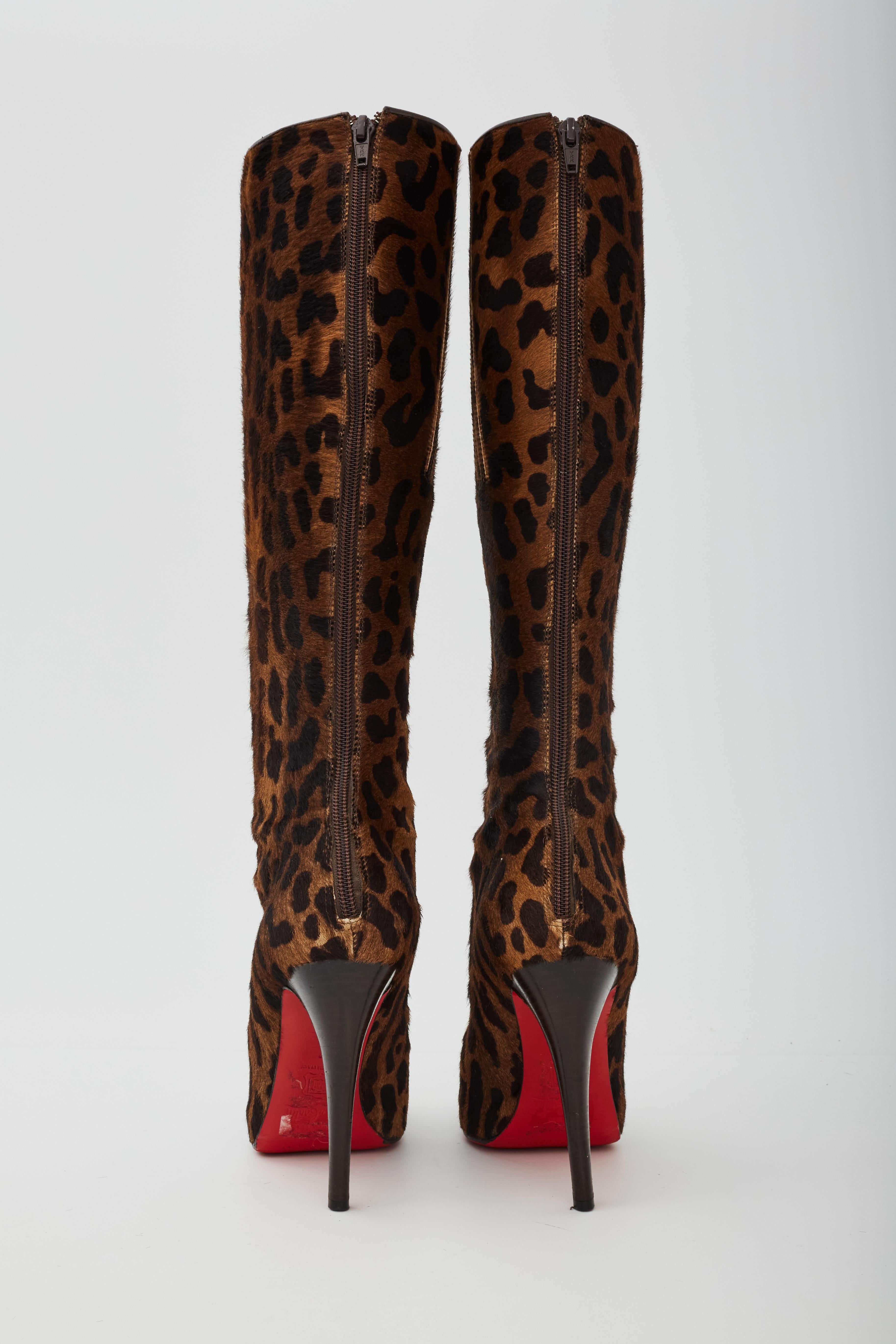 Christian Louboutin Botas de pelo de poni con estampado animal (37 UE) en Bueno Estado en Montreal, Quebec