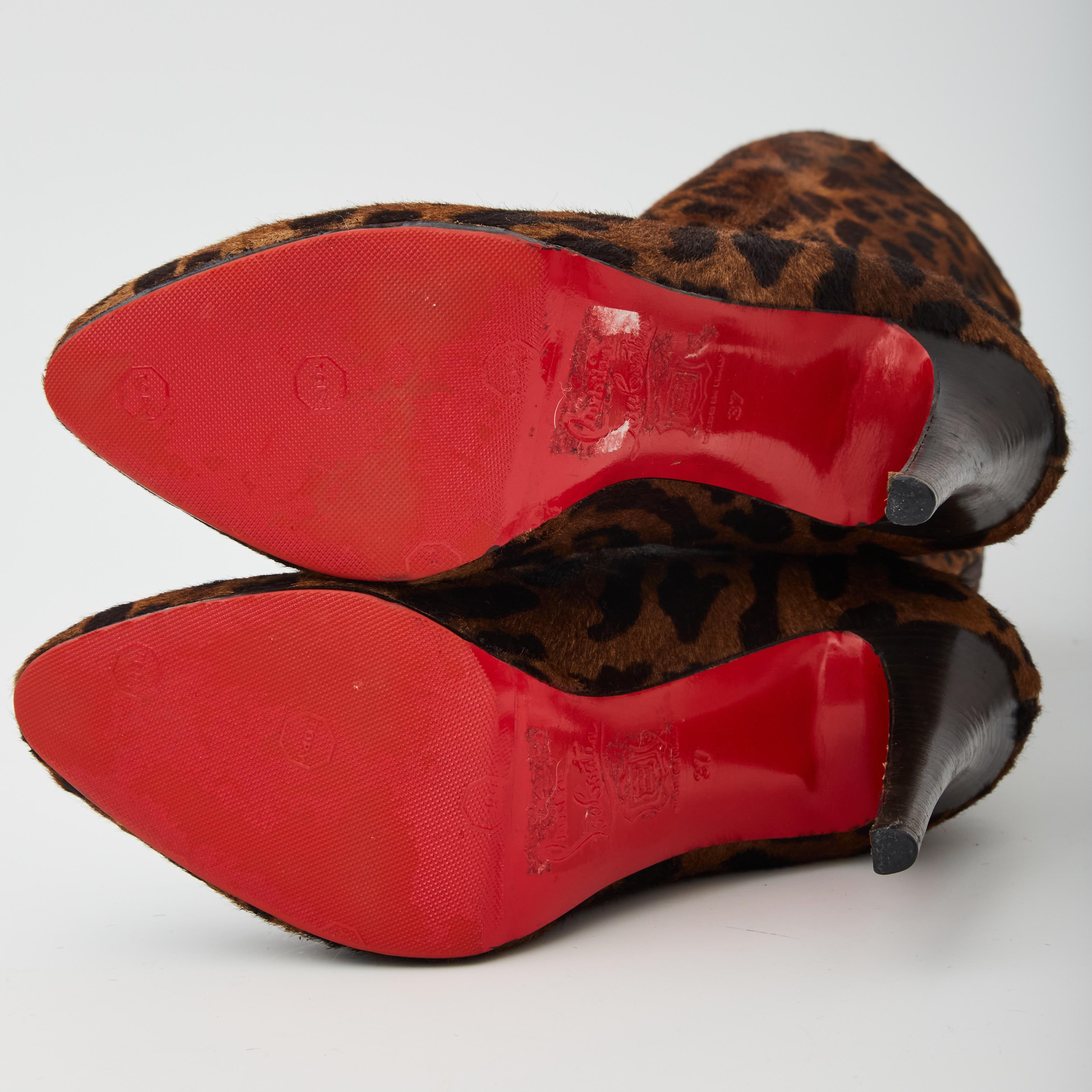 Femenino o masculino Christian Louboutin Botas de pelo de poni con estampado animal (37 UE)
