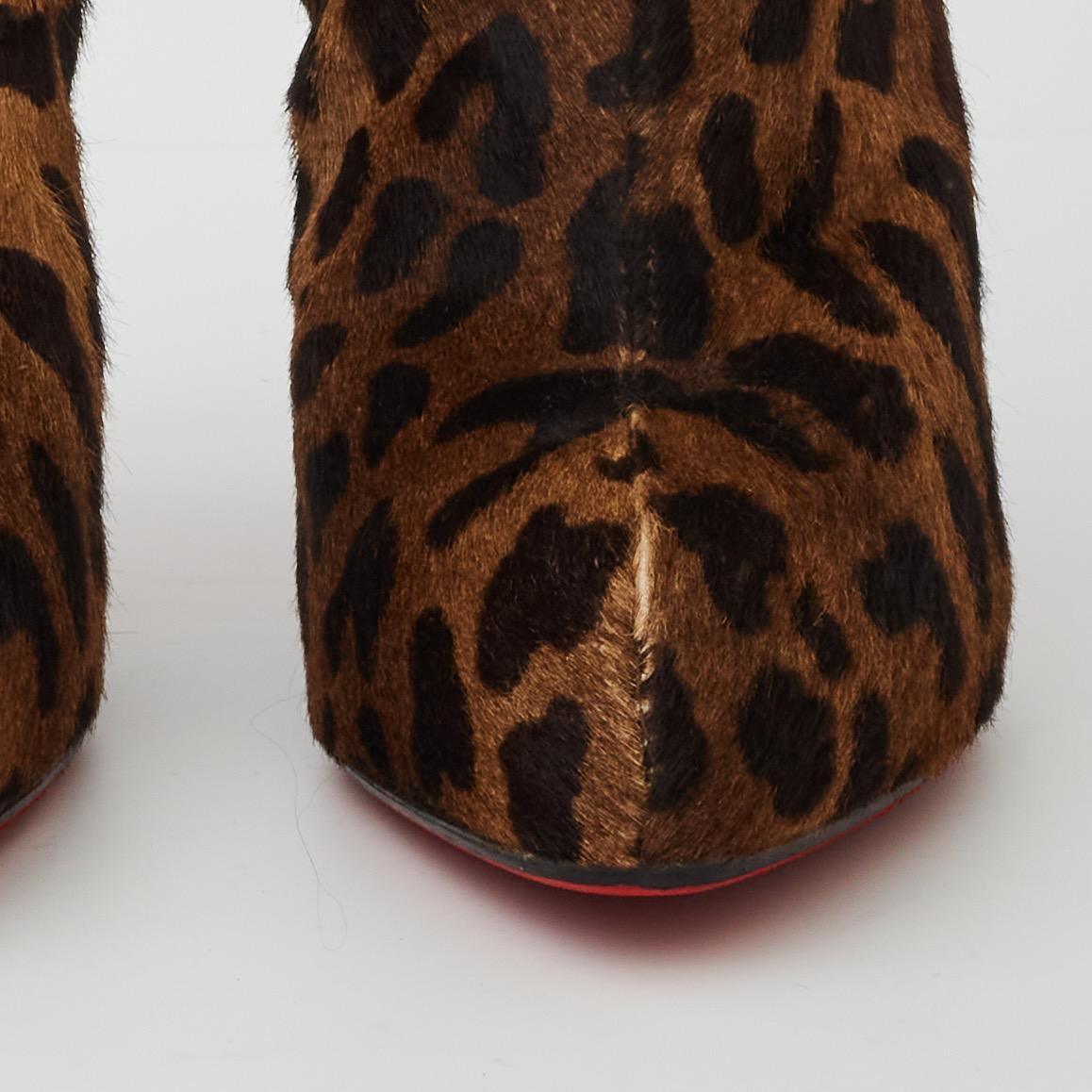 Christian Louboutin Ponyhair Animal Print Boots (37 EU) In Good Condition For Sale In Montreal, Quebec