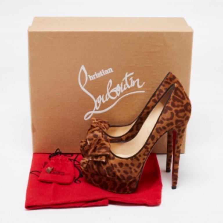 Christian Louboutin Printed Calf Hair Bow Lady Peep-Toe Platform Pumps Size 37 For Sale 4