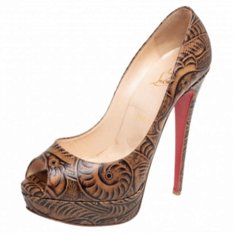 Christian Louboutin Piattaforma Altadama in pelle stampata Peep Toe Pumps Taglia 40 in vendita 3