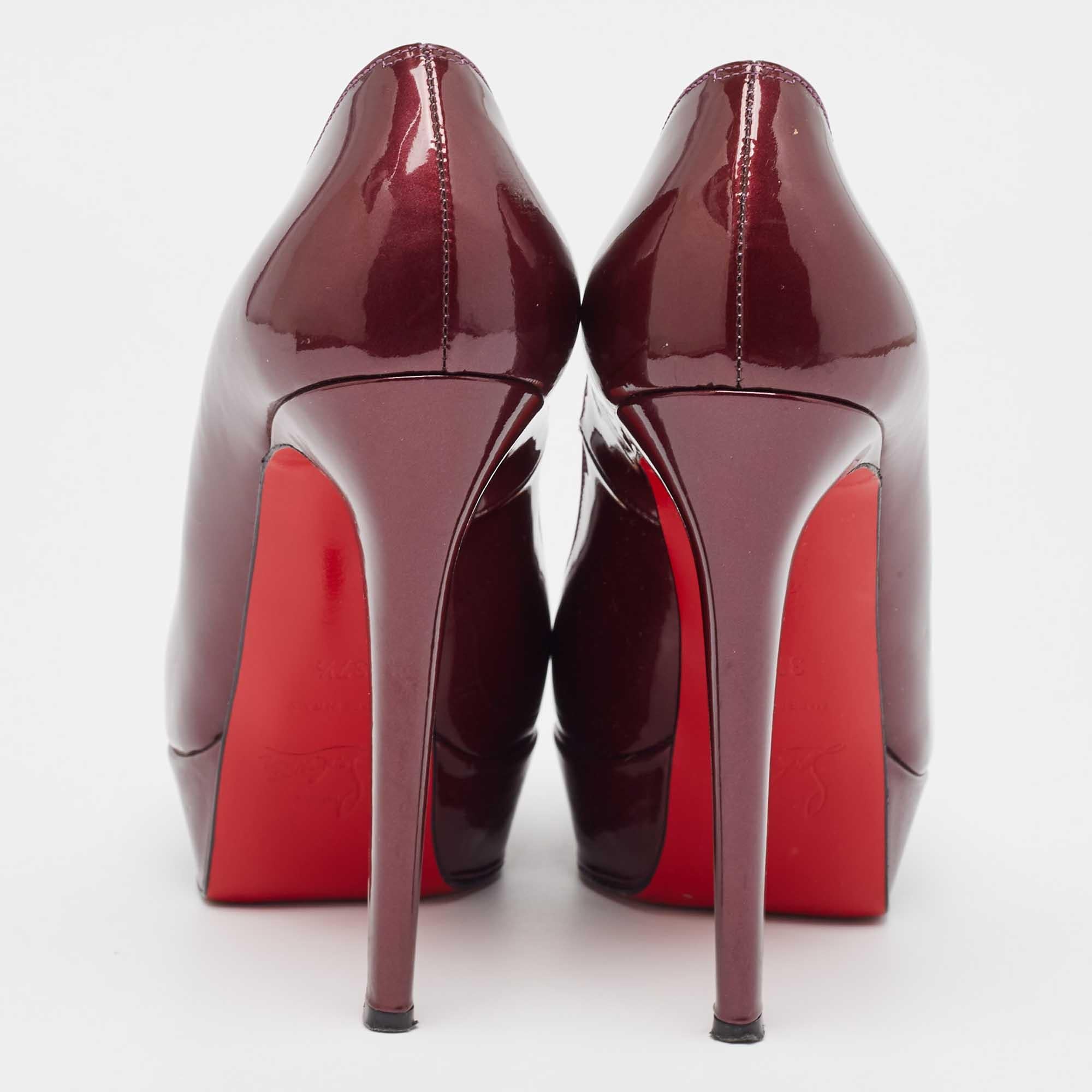 Donna Christian Louboutin Viola Brevetto Bianca Pumps Taglia 37,5 in vendita