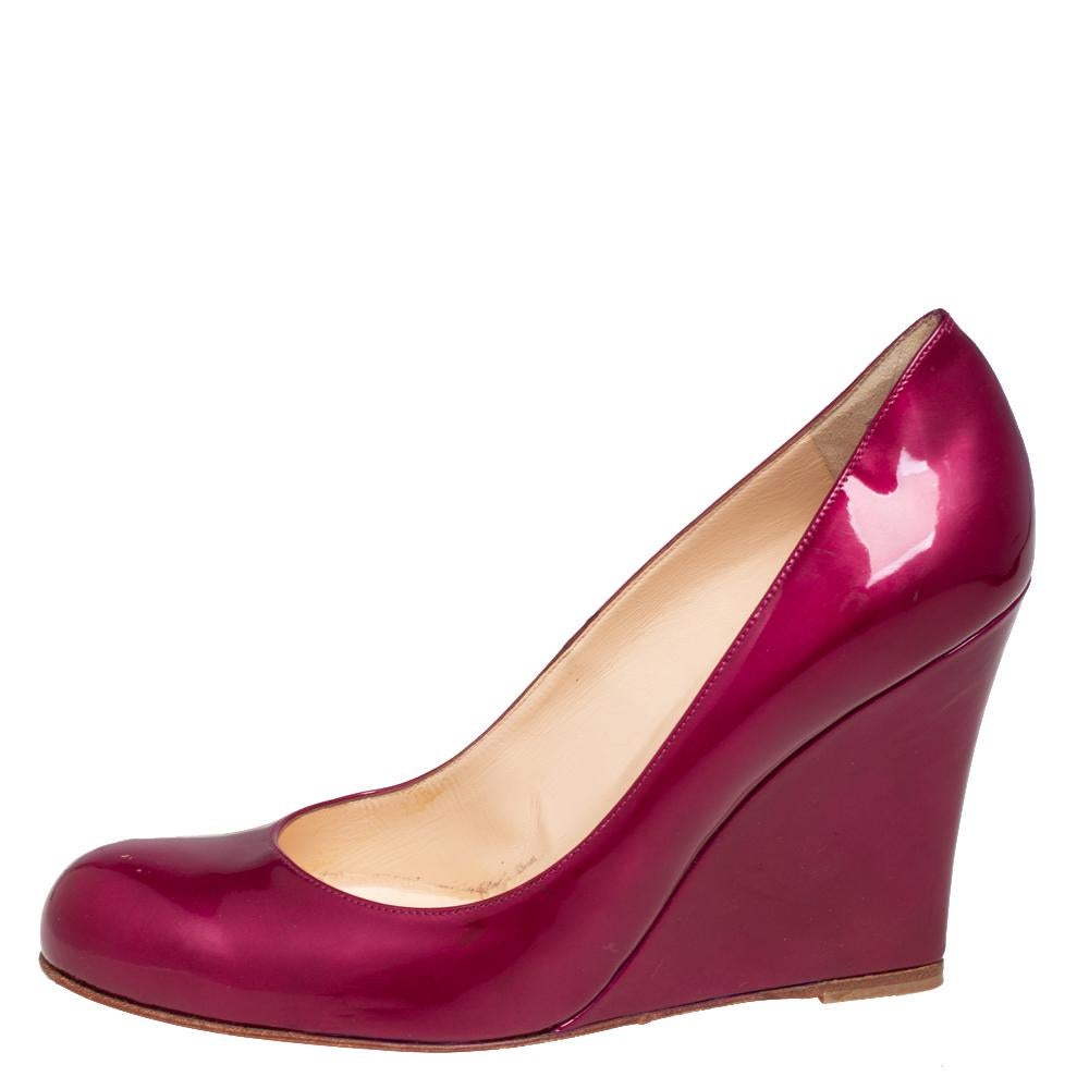 Christian Louboutin Bombas de cuña de charol púrpura Ron Ron Zeppa Tamaño 38.5 Marrón