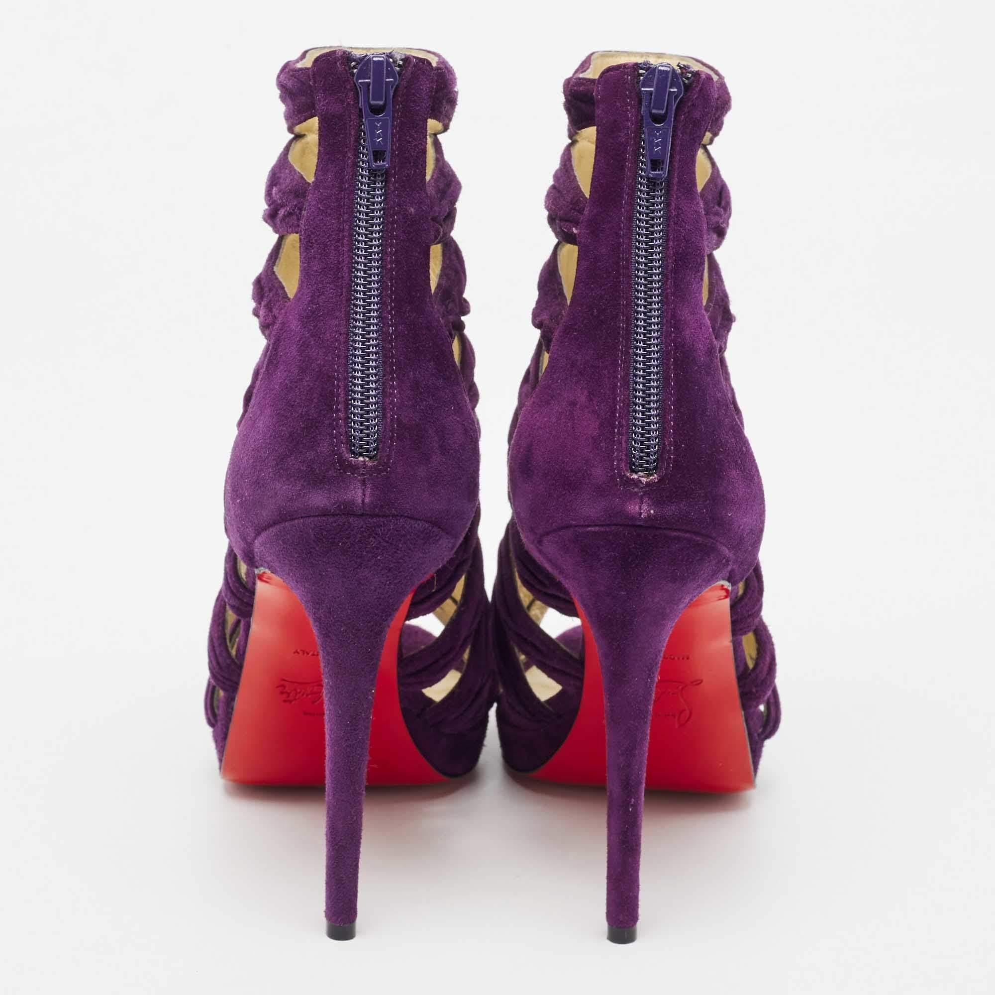Christian Louboutin Purple Pleated Suede Tinazata Sandals Size 38 In Excellent Condition For Sale In Dubai, Al Qouz 2