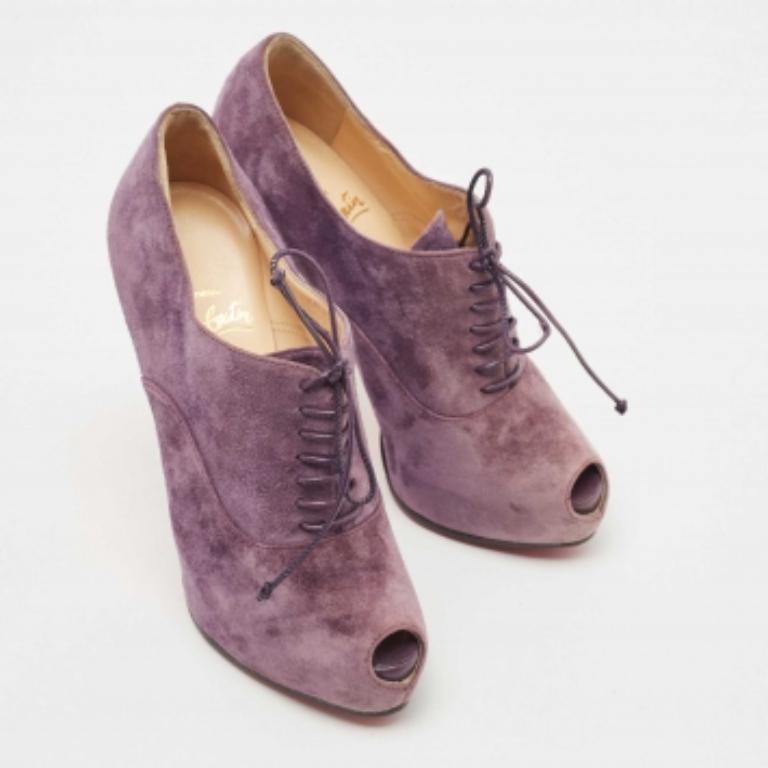 Christian Louboutin Botines con cordones en la puntera de ante morado Tamaño 35.5 Gris en venta