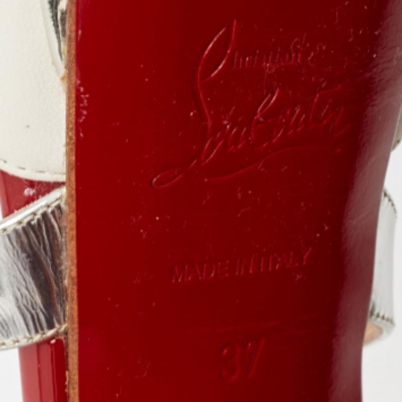 Christian Louboutin Pitón y cuero entrecruzado Bombas Peep Toe Tamaño 37 Beige en venta