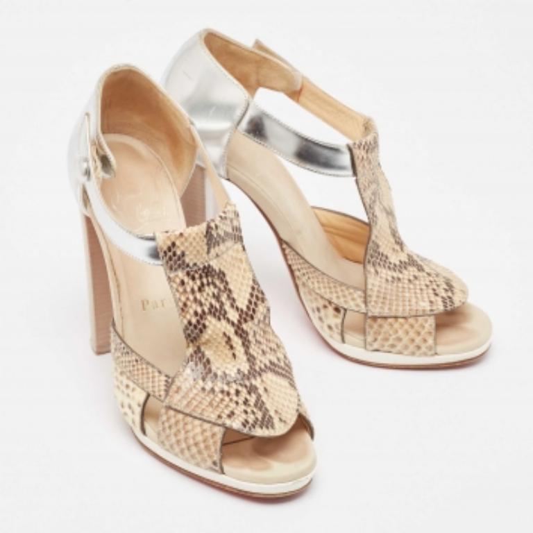 De las mujeres Christian Louboutin Sandalias con correa en el tobillo de piel de pitón y piel laminada talla 36 en venta