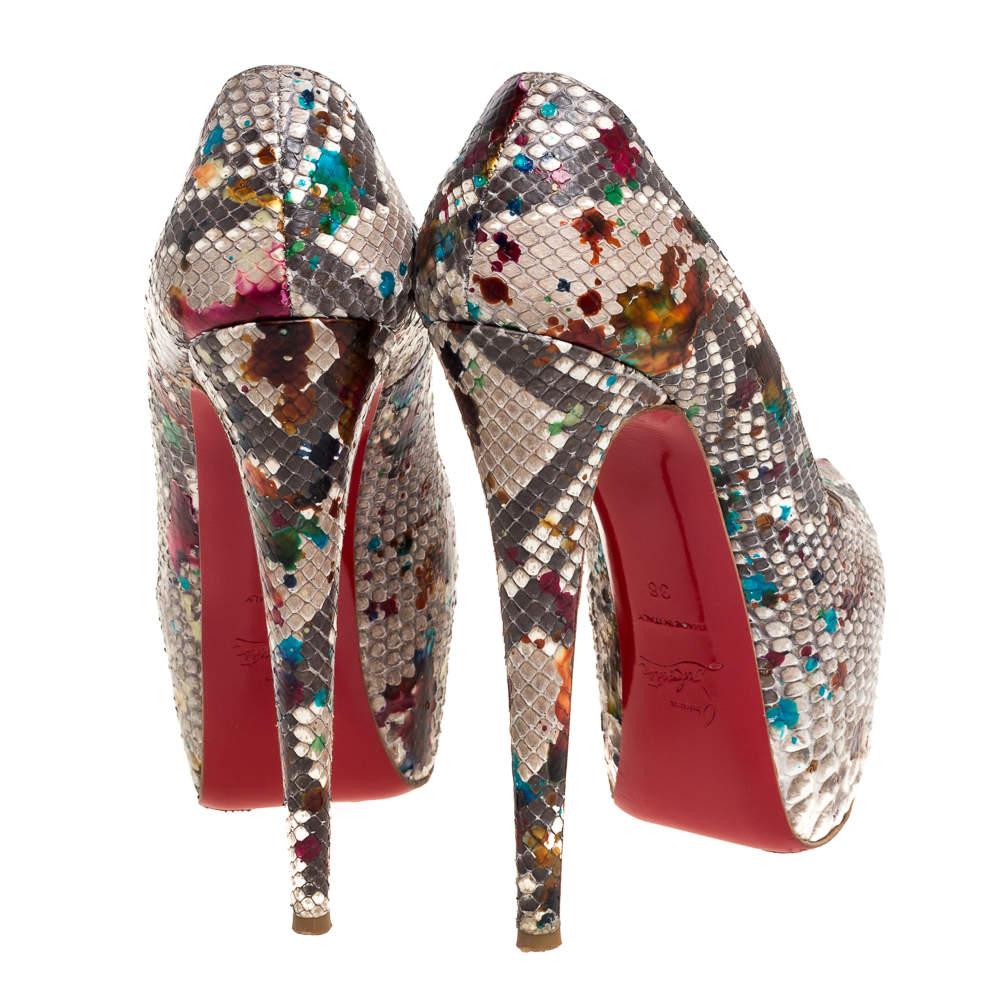 Christian Louboutin Python Leather Daffodile Platform Pumps Size 38 In Good Condition For Sale In Dubai, Al Qouz 2