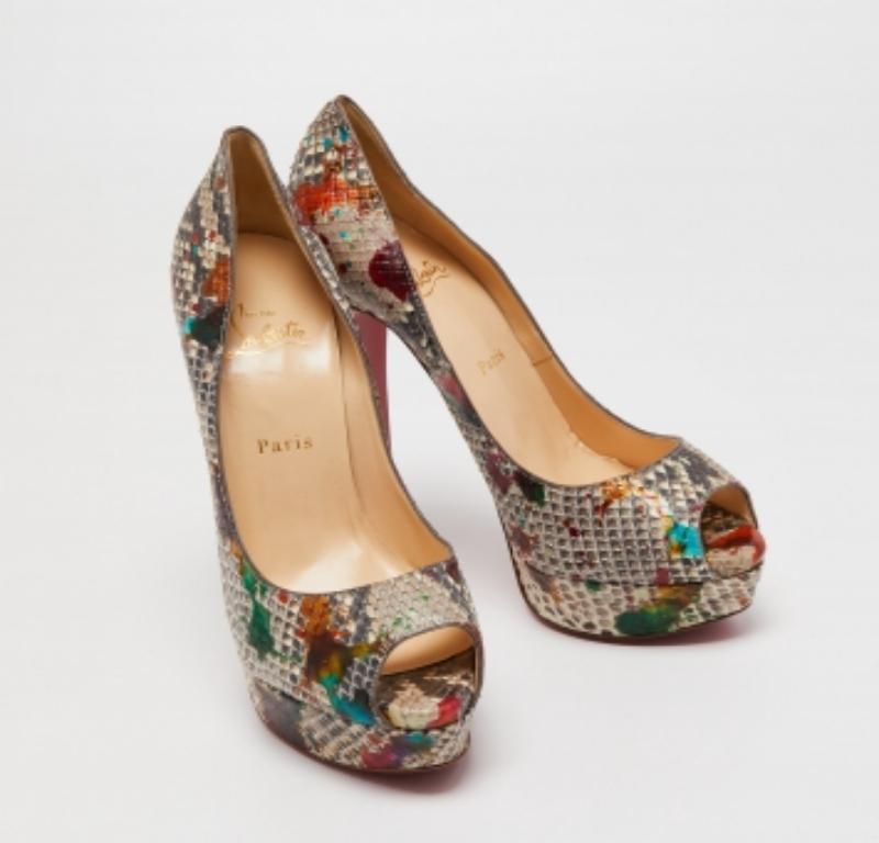 Christian Louboutin Python Leder Lady Peep Toe Plateau Pumps Größe 40 im Zustand „Gut“ im Angebot in Dubai, Al Qouz 2
