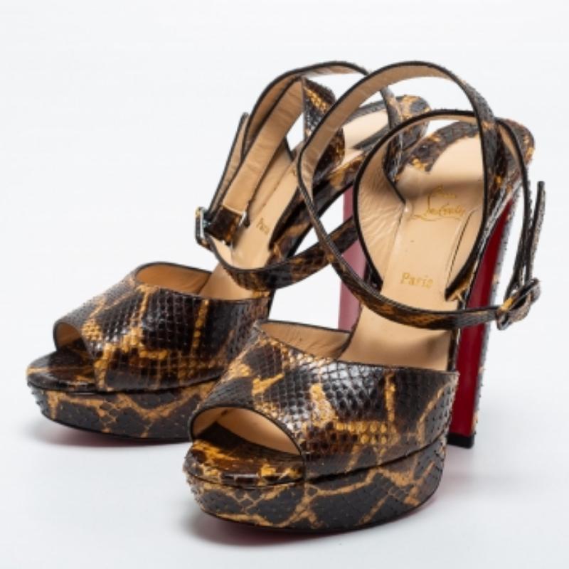 Christian Louboutin Python Leder Peep Toe Plattform Knöchelriemen Sandalen Größe 39 im Angebot 3