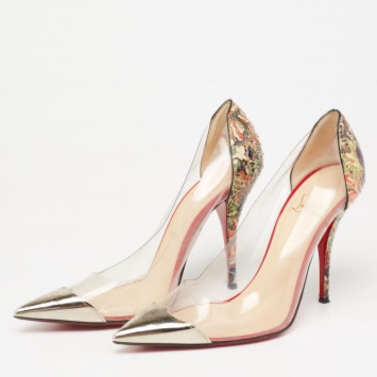 Christian Louboutin Python Leder & PVC Djalouzi Spitzfuß-Pumps Größe 39 (Beige) im Angebot