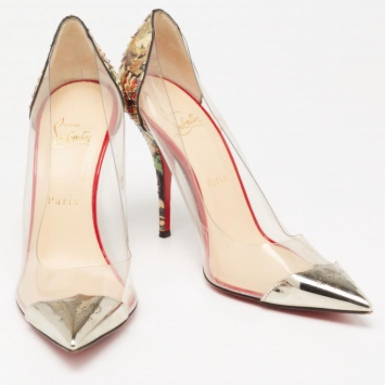 Christian Louboutin Python Leder & PVC Djalouzi Spitzfuß-Pumps Größe 39 im Zustand „Gut“ im Angebot in Dubai, Al Qouz 2