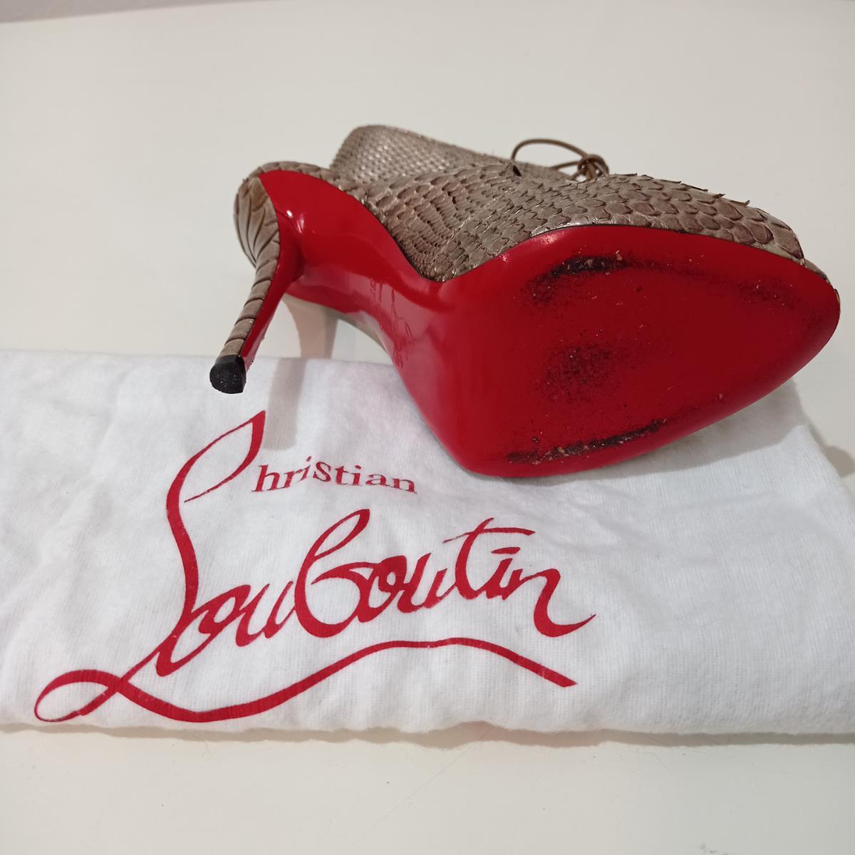 Brown Christian Louboutin Python Sandal 37, 5 For Sale