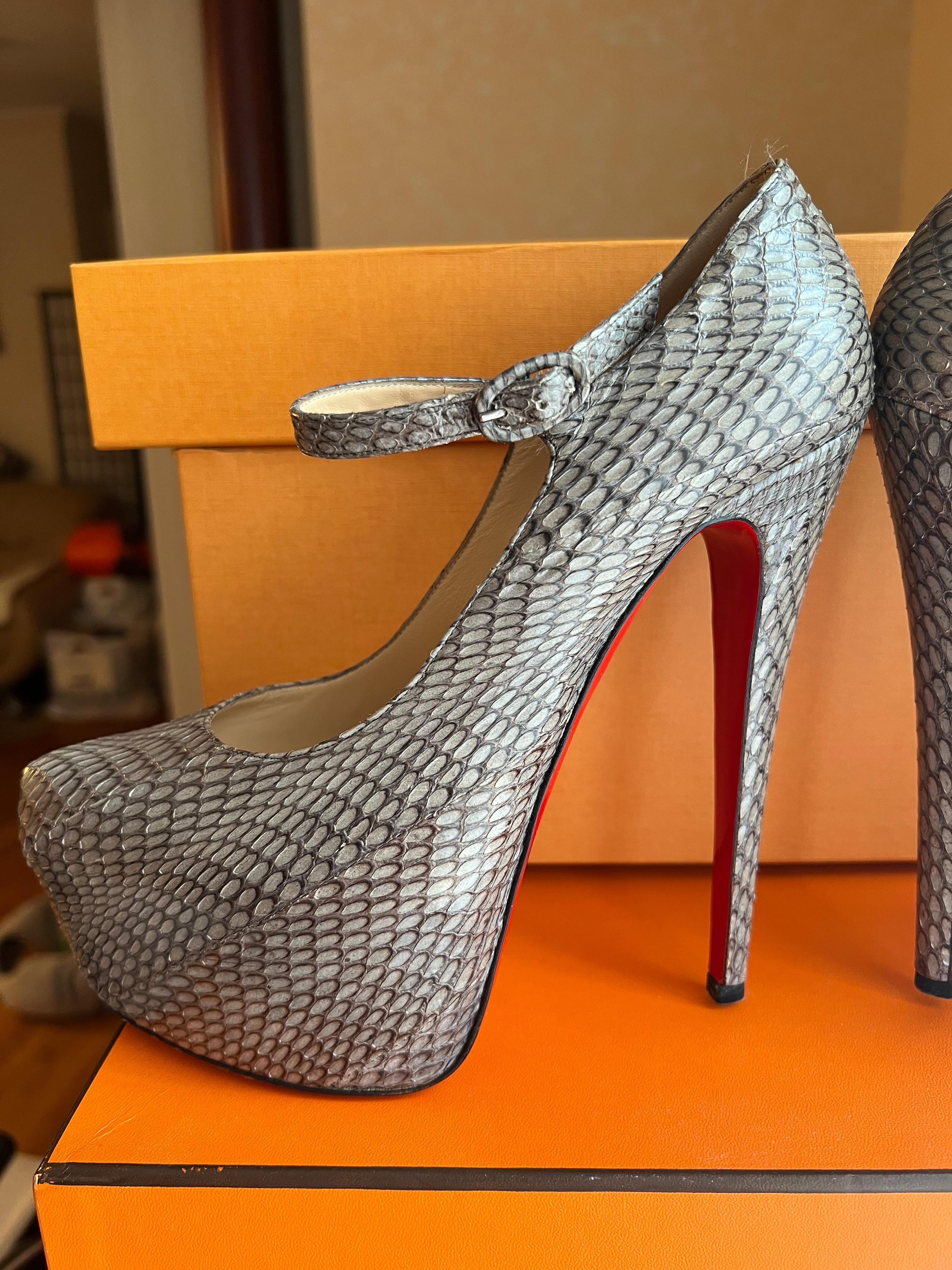 Christian Louboutin Python Shoes 39.5 For Sale 5
