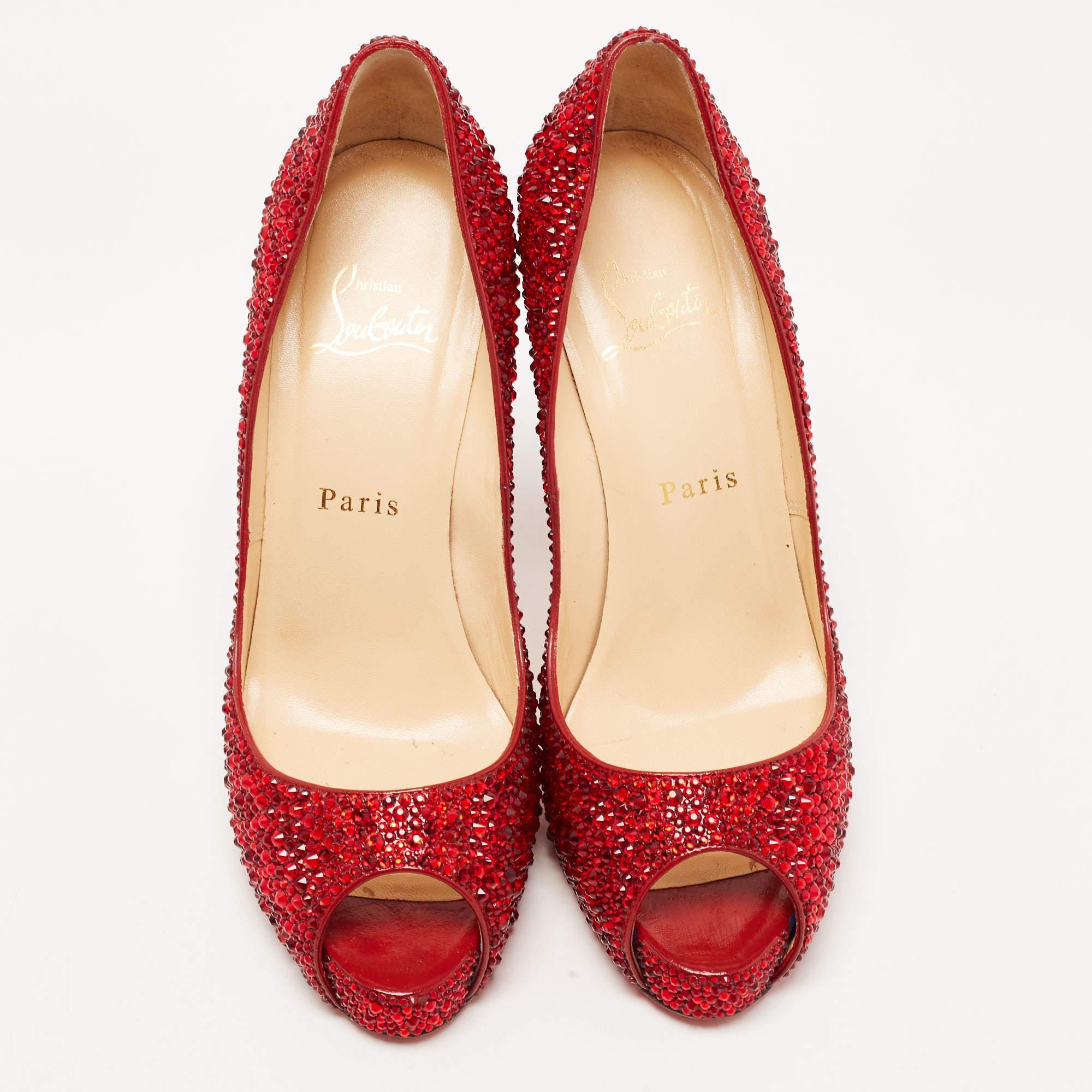 Christian Louboutin Red Leather Strass Very Prive Pumps Size 37.5 In Good Condition For Sale In Dubai, Al Qouz 2