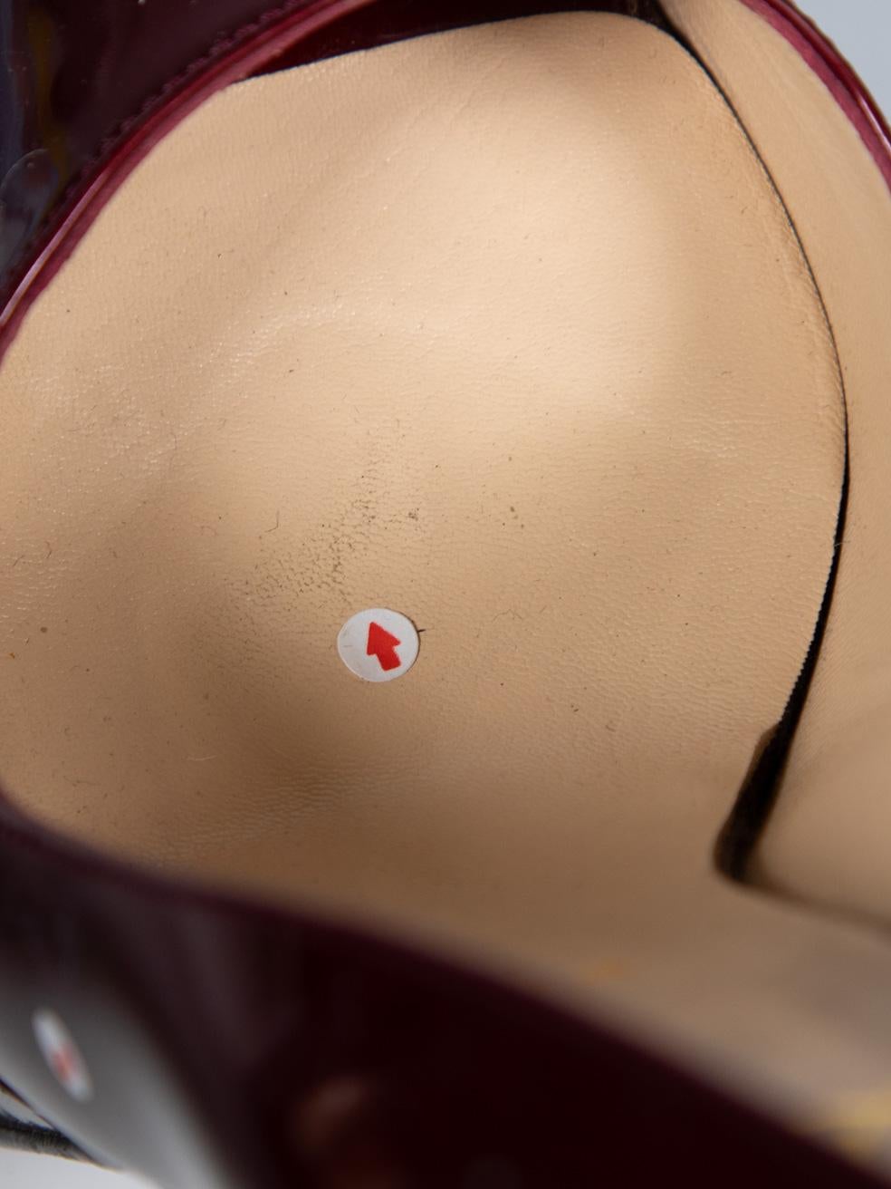 Christian Louboutin Rote Lackleder Heels mit Absatz Größe IT 39 im Angebot 3