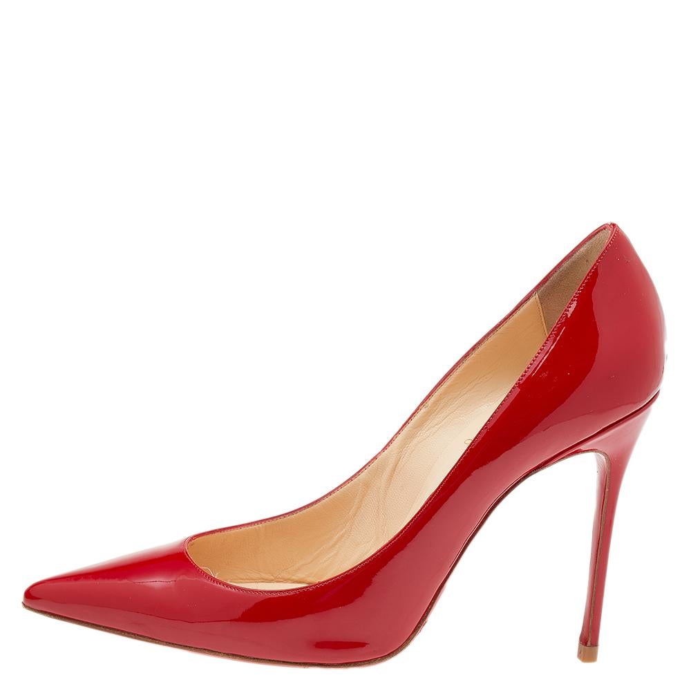 These Kate pumps from Christian Louboutin are iconic and brilliantly created. They were designed with selective features that inherited the brand's signature skill and legacy effortlessly. Made using red patent leather into a jaw-dropping