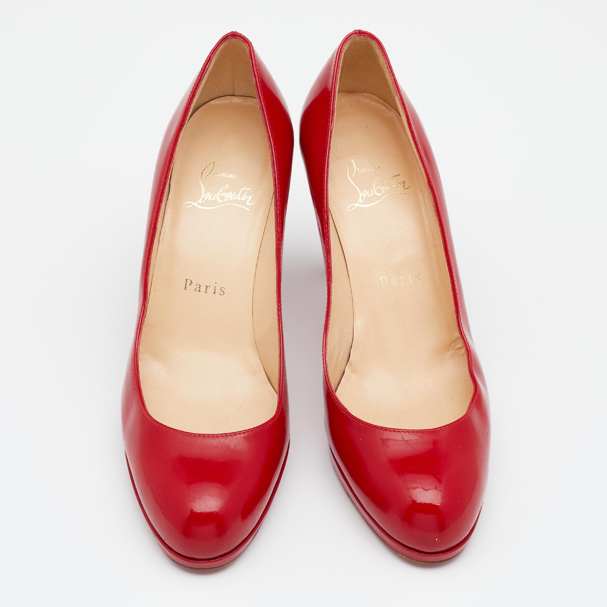 Christian Louboutin Red Patent Leather New Simple Platform Pumps Size 37 In Good Condition For Sale In Dubai, Al Qouz 2