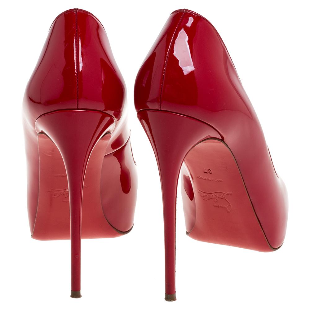 Christian Louboutin Red Patent Leather New Very Prive Peep Toe Pumps Size 37 In Good Condition In Dubai, Al Qouz 2