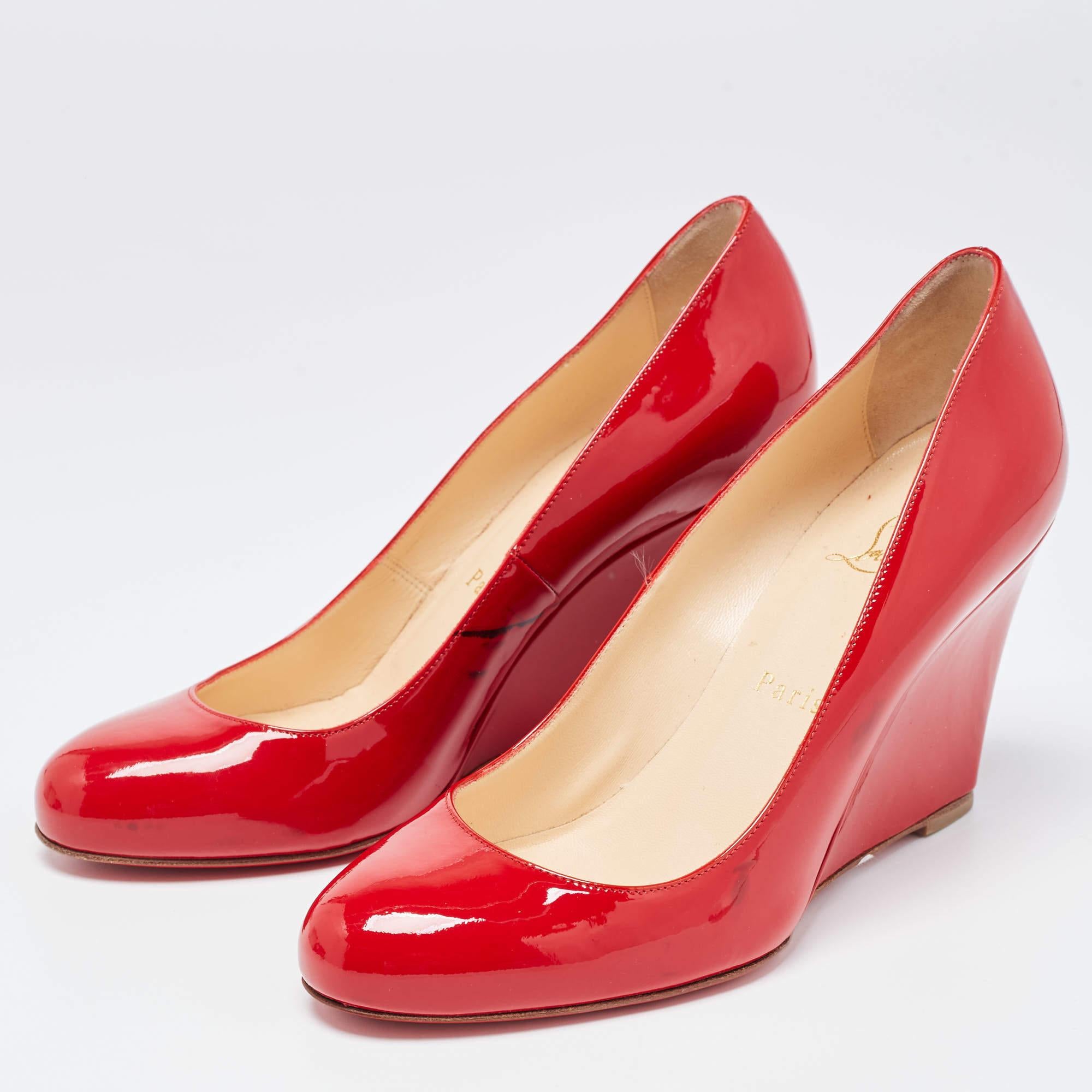 Women's Christian Louboutin Red Patent Leather Ron Ron Wedge Pumps Size 38.5 For Sale
