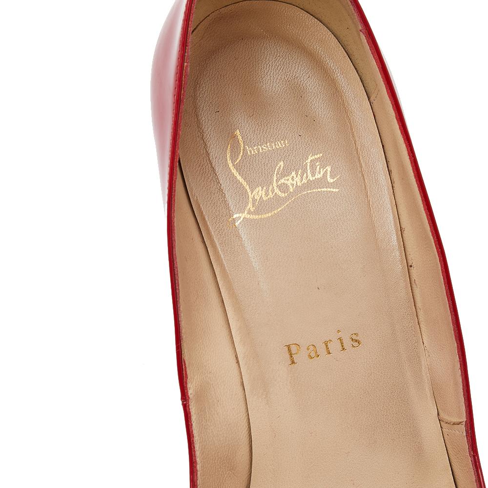 Brown Christian Louboutin Red Patent Leather Very Prive PeepToe Pumps Size 39 For Sale
