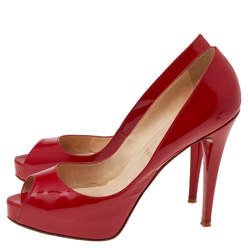 Christian Louboutin Red Patent Leather Very Prive PeepToe Pumps Size 39 In Good Condition For Sale In Dubai, Al Qouz 2