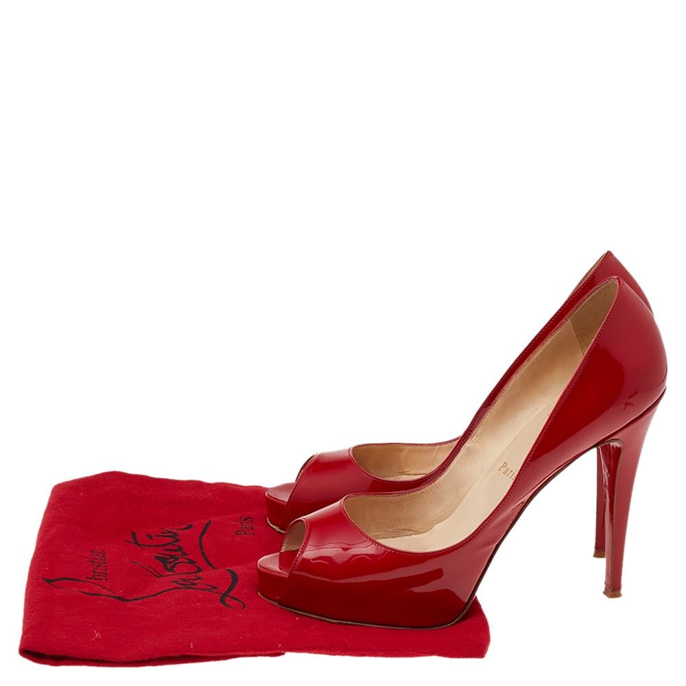 Women's Christian Louboutin Red Patent Leather Very Prive PeepToe Pumps Size 39 For Sale
