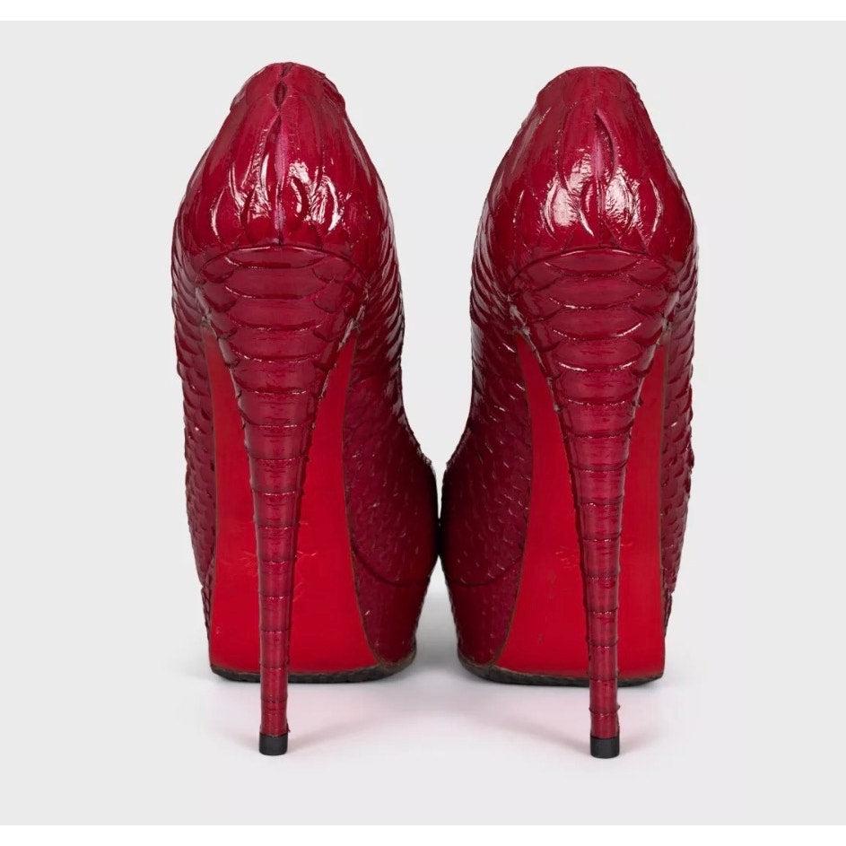 Christian Louboutin Red Python Peep-Toe Heels - Size 40 In condizioni buone in vendita a Krakow, PL