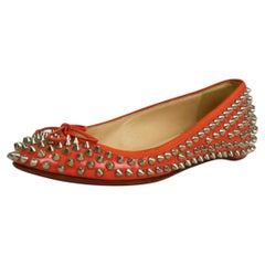 Bailarinas de charol con tachuelas rojas Christian Louboutin  Talla 6.5 US