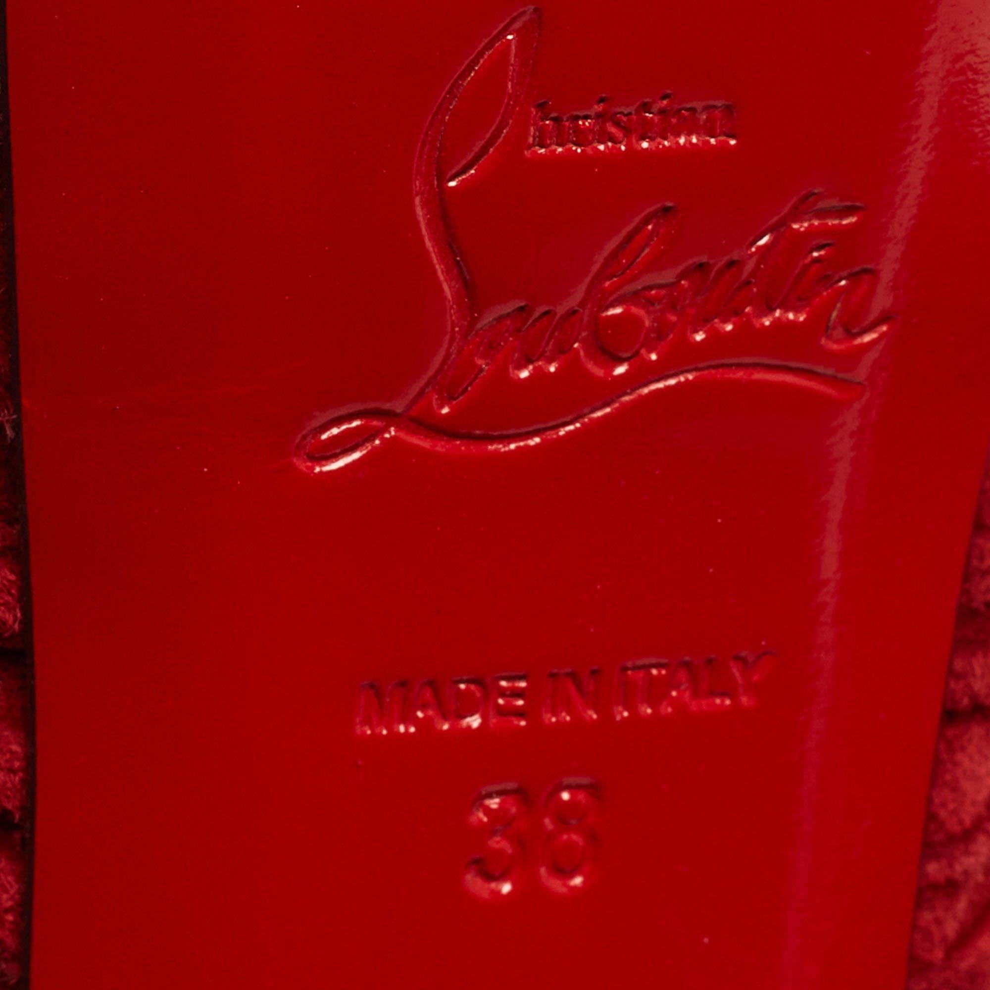 Christian Louboutin escarpins Drapadita en daim rouge taille 38 en vente 3