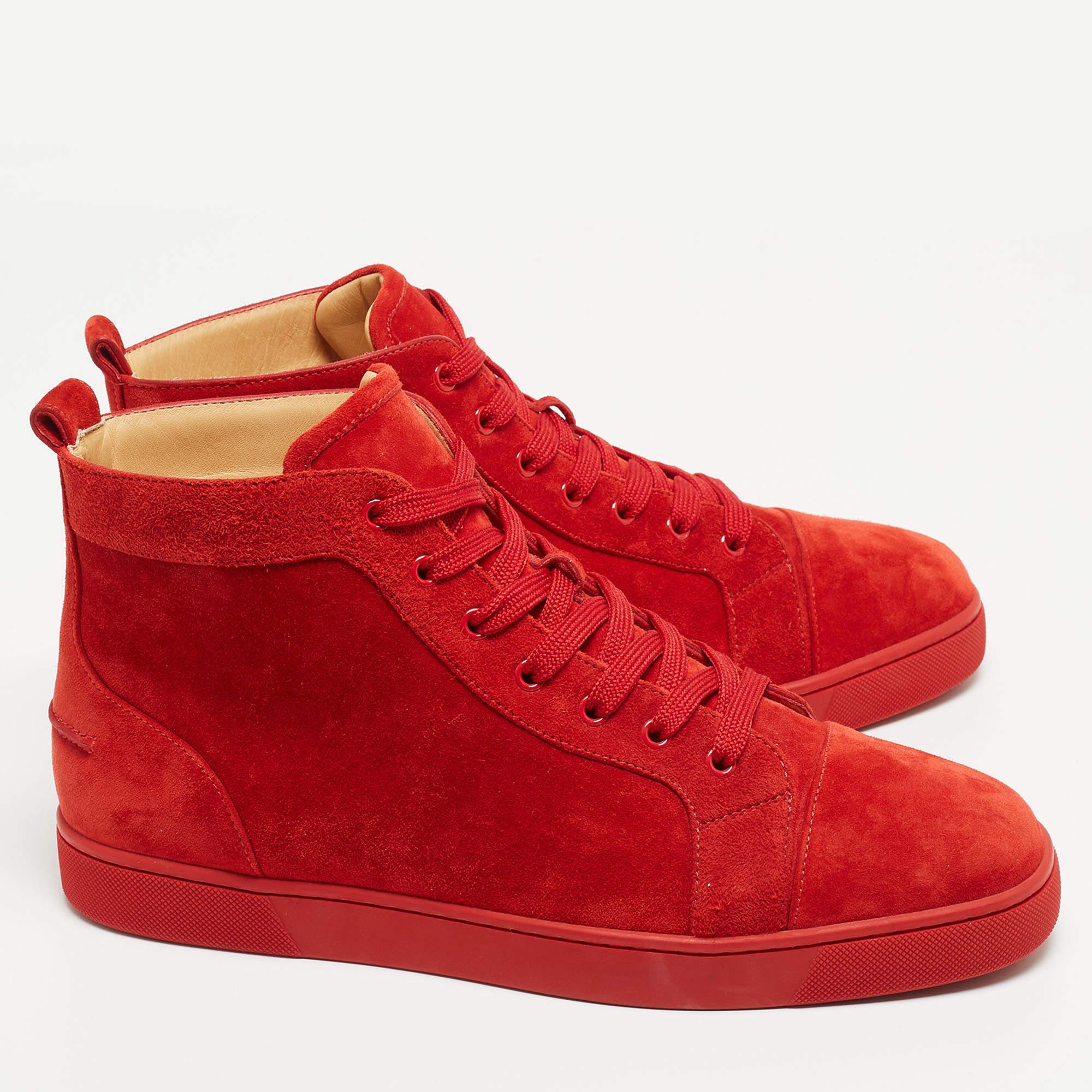 Give your outfit a luxe update with this pair of Christian Louboutin red sneakers. The shoes are sewn perfectly to help you make a statement in them for a long time.

