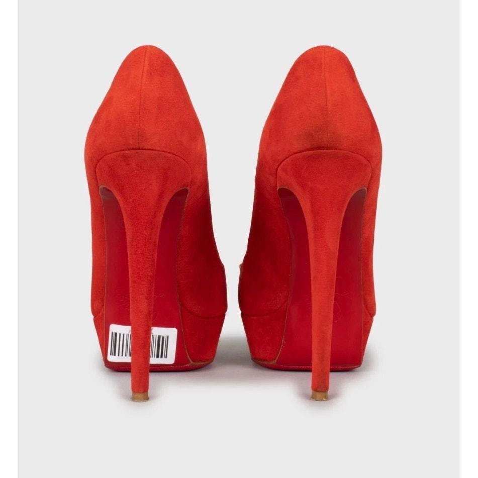 Christian Louboutin Red Suede Peep-Toe Heels Size 38.5 en Bueno estado para la venta en Krakow, PL