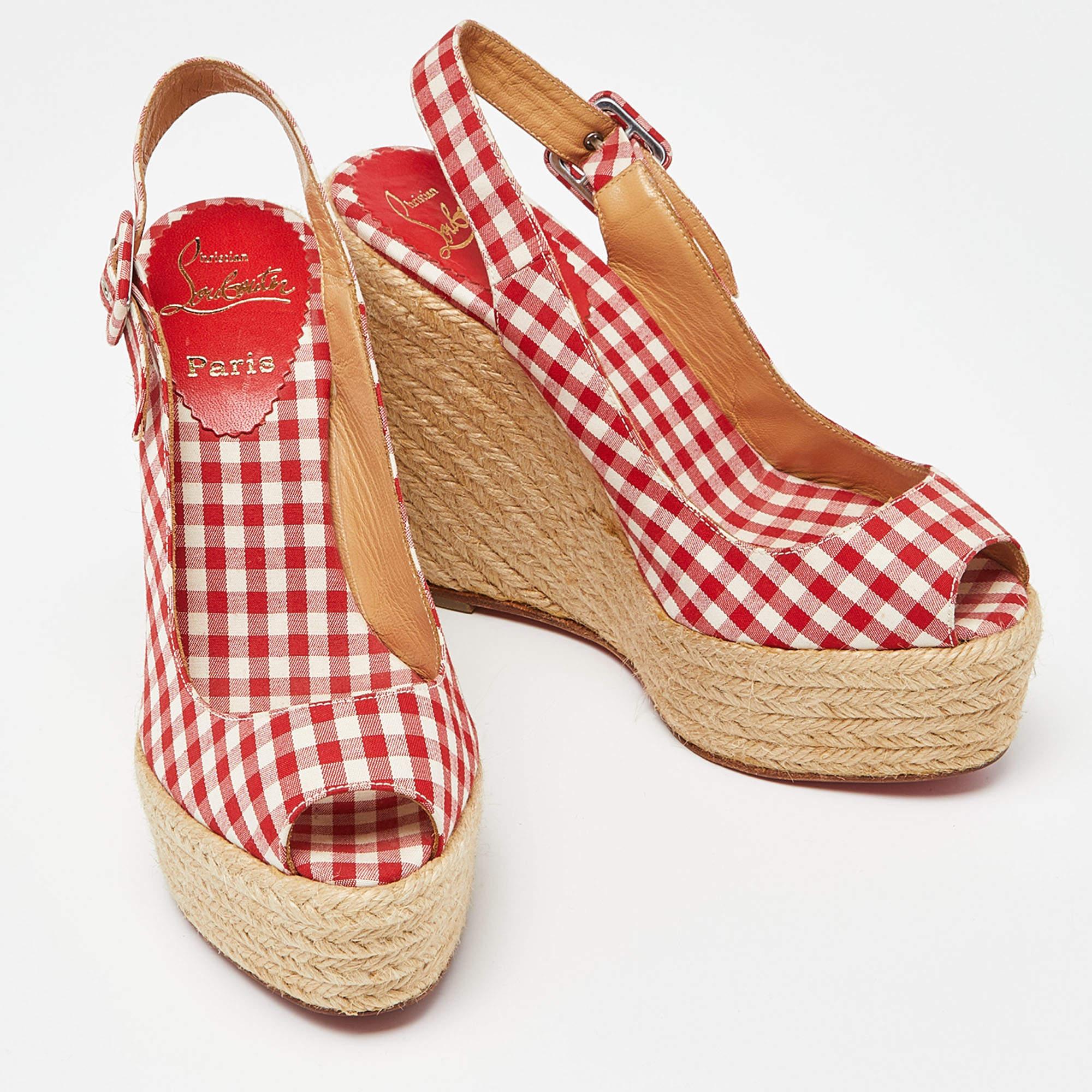 Christian Louboutin Red/White Gingham Fabric Menorca Espadrille Wedge Size 37 In Good Condition For Sale In Dubai, Al Qouz 2