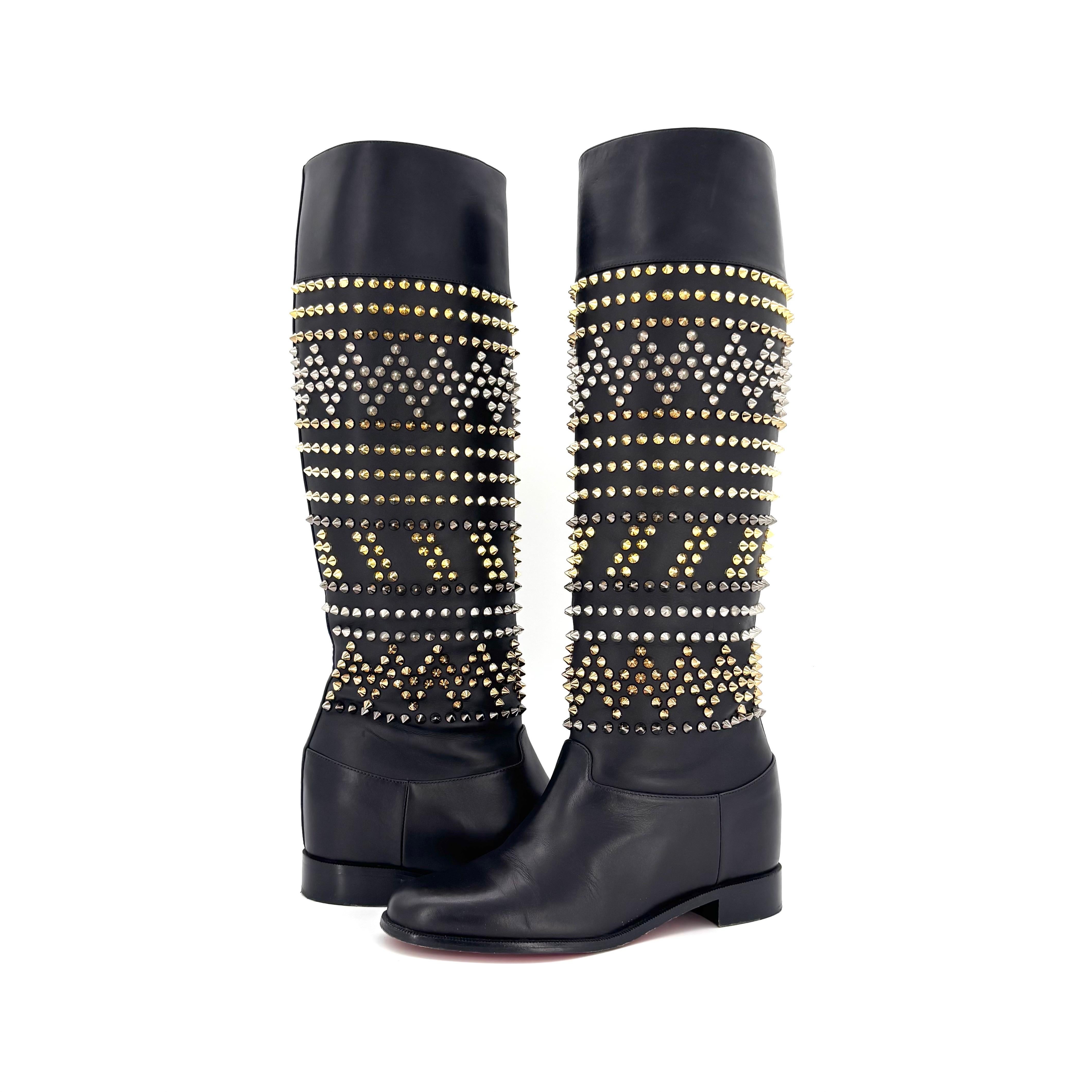 Christian Louboutin Rom Chic Botas planas de becerro con pinchos hasta la rodilla Calzado de mujer 37 Negro en venta