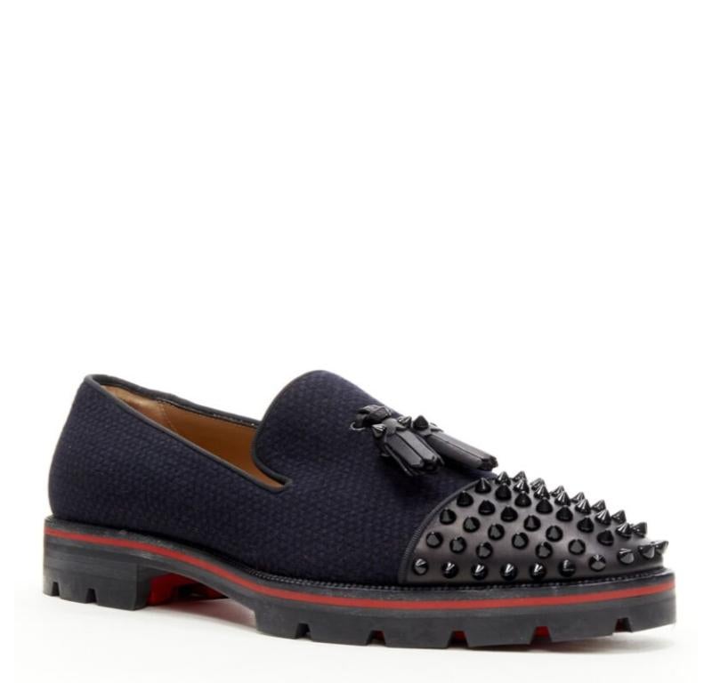 CHRISTIAN LOUBOUTIN Rossini Plat en tweed marine à bout pointu  semelle à crampons EU42
Référence : TGAS/C01122
Marque : Christian Louboutin
Modèle : Rossini Plat
MATERIAL : Laine, cuir
Couleur : Marine, Noir
Motif : Solide
Doublure :  Cuir
Détails
