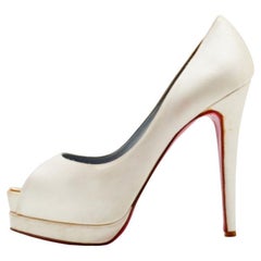 Christian Louboutin Satén Palais Royal Bombas de plataforma con puntera abierta Talla 37.5