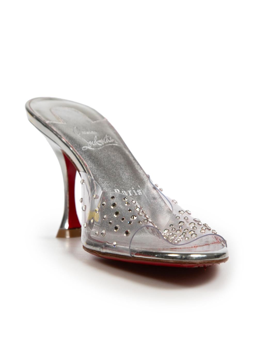 CONDITION is Very good. Minimal wear to mules is evident. Discolouration marks on the insoles of both shoes at the front, minor scratch on the back counter of the right shoe on this used Christian Louboutin designer resale item. The item comes with