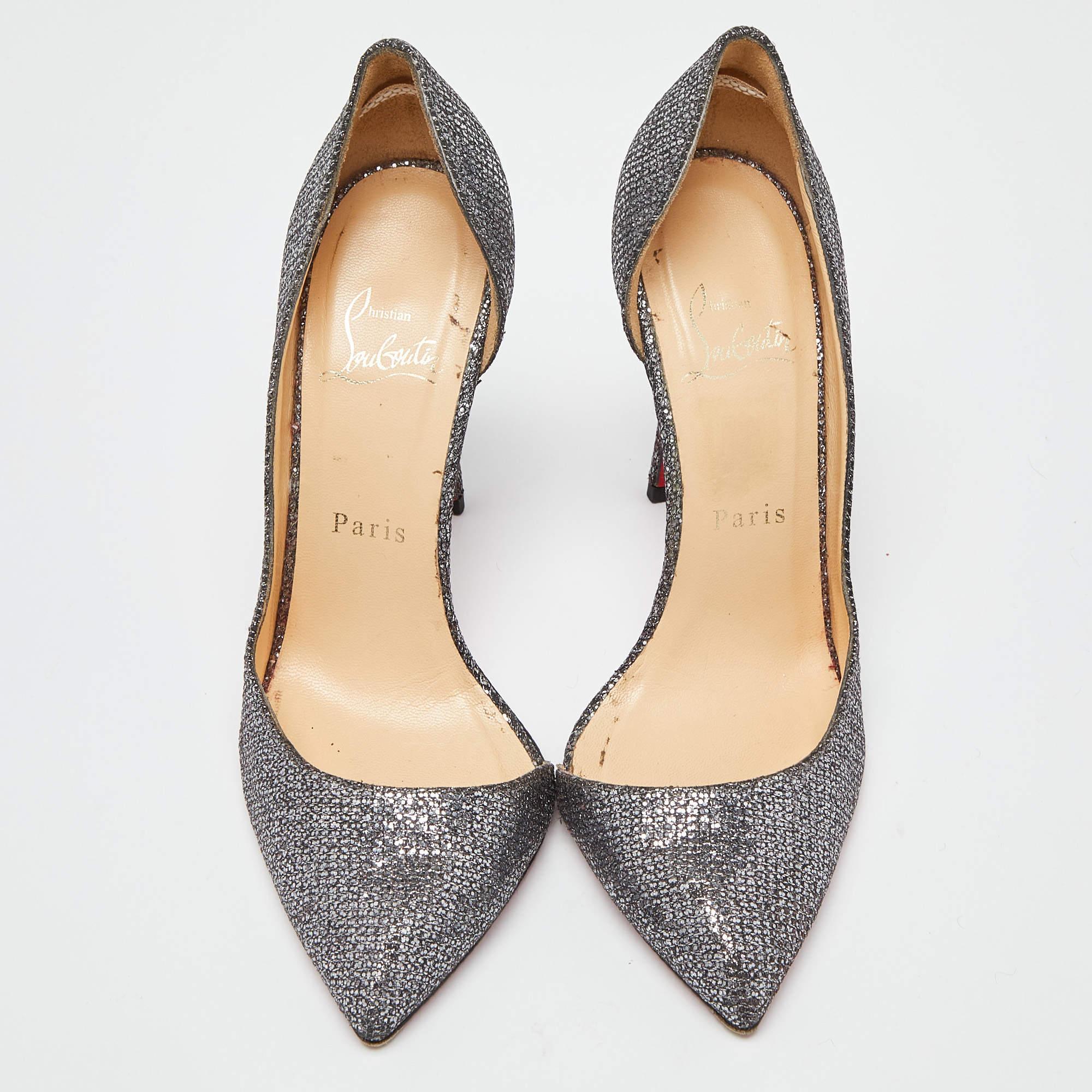 Christian Louboutin Silver Glitter Chiarana 100 Lady D'orsay Pumps Size 37 In Excellent Condition For Sale In Dubai, Al Qouz 2