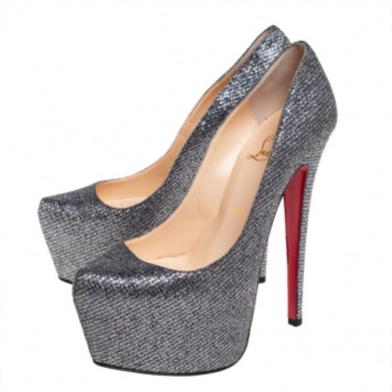 Christian Louboutin Silver Glitter Daffodile Pumps Size 36.5 For Sale 4