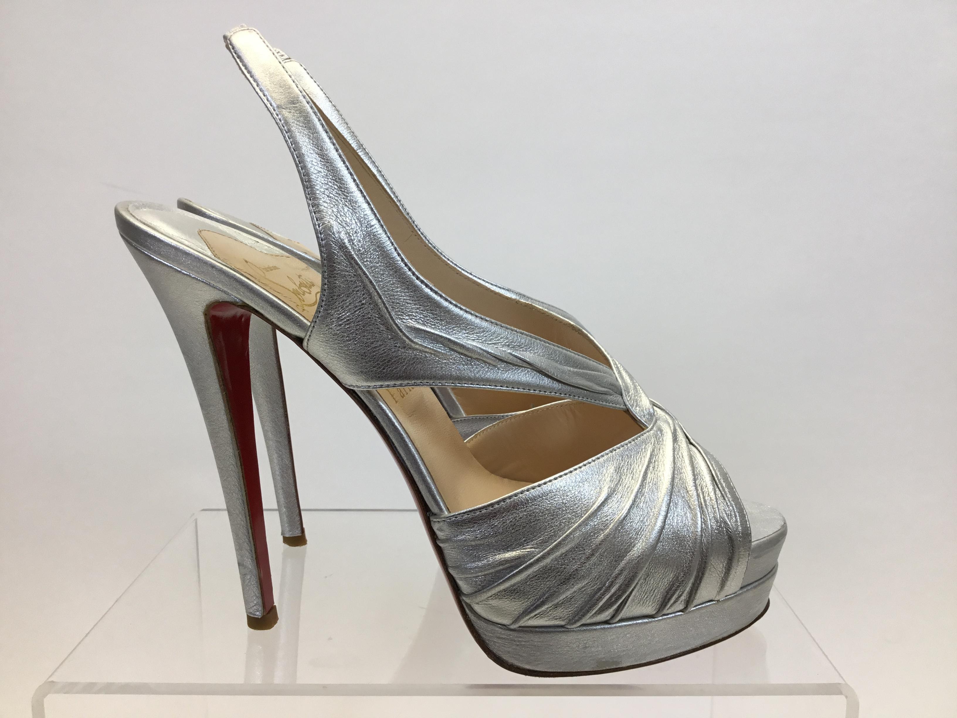 Christian Louboutin Silver Heels In Good Condition For Sale In Narberth, PA