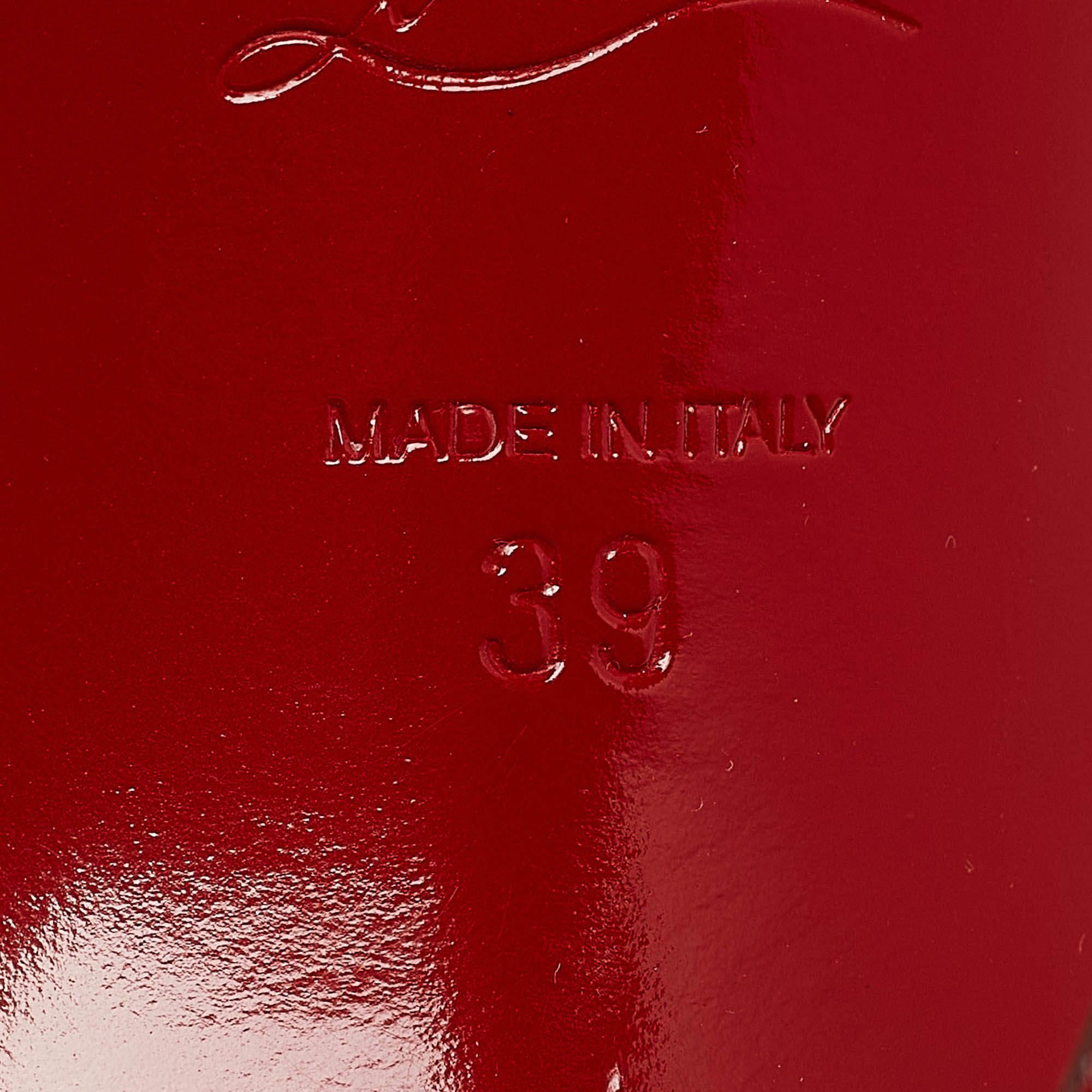 Christian Louboutin Bombina Pampila in pelle argentata con cinturino alla caviglia Taglia 39 in vendita 3