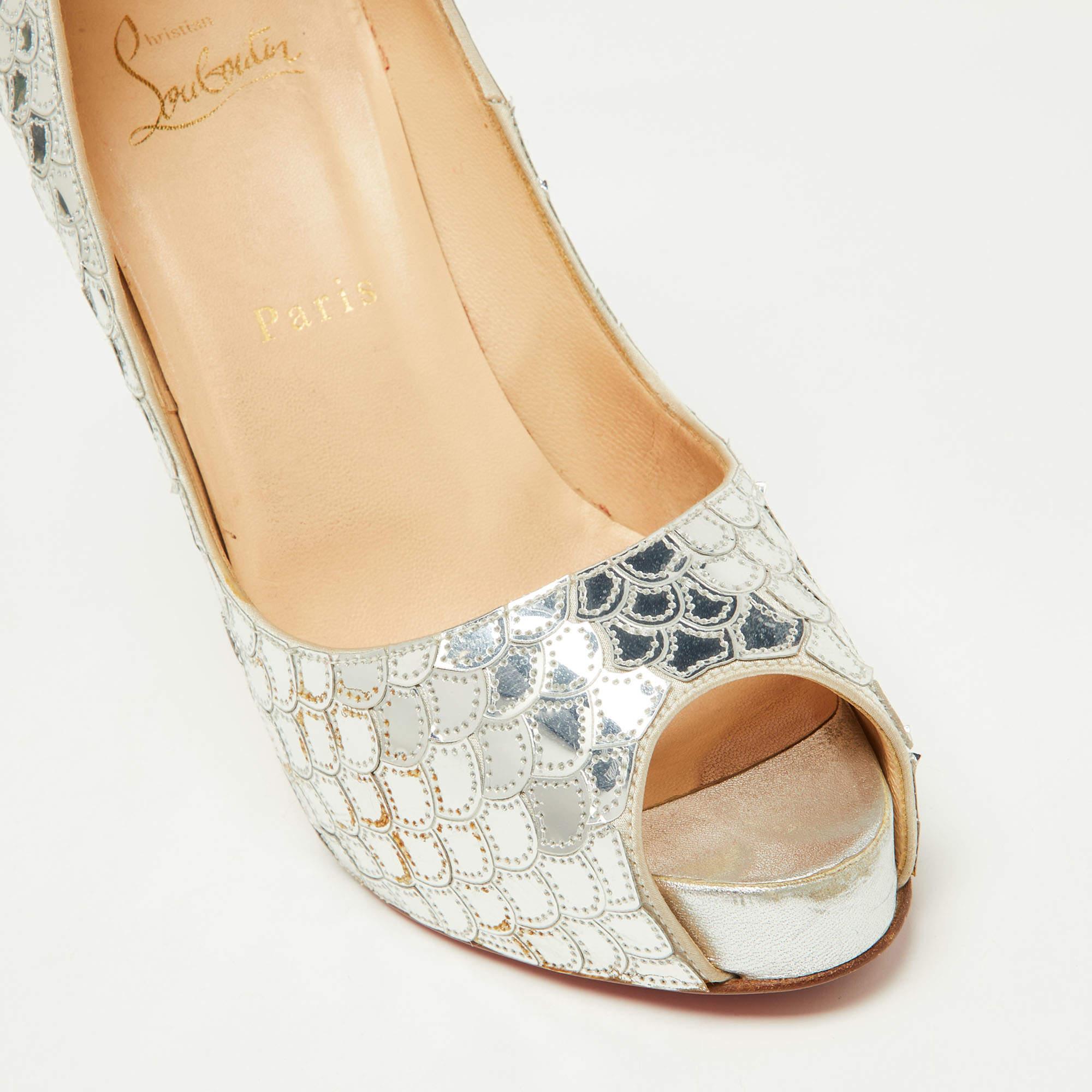 Christian Louboutin Silver Scaled Sequins and Leather Poseidon Pumps Size 38 For Sale 1