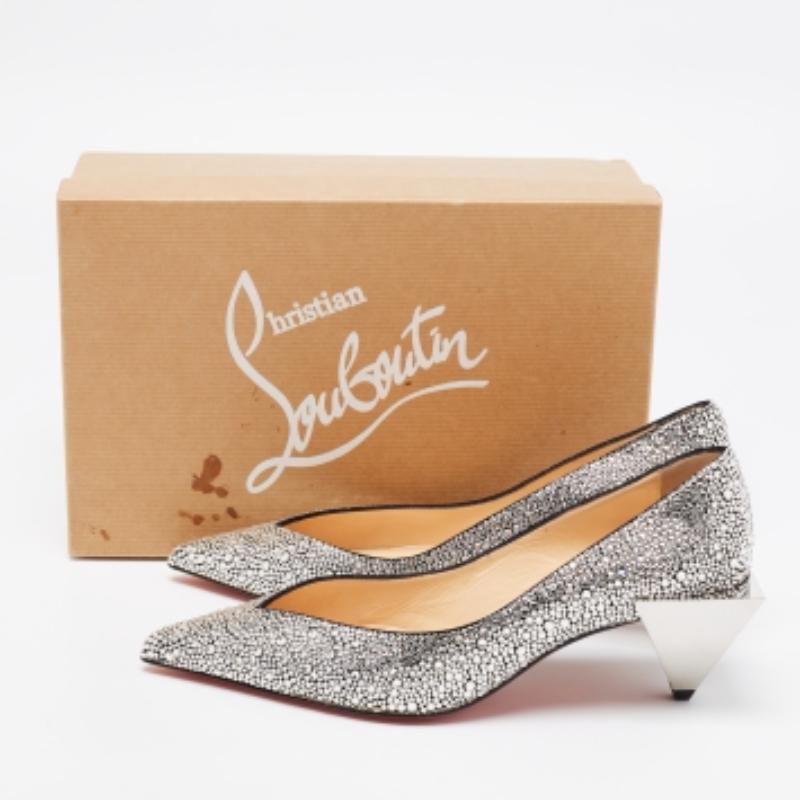 Christian Louboutin Pumps Galaxister Strass in camoscio argento misura 37 in vendita 5