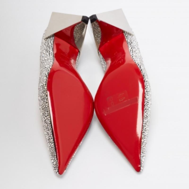 Christian Louboutin Pumps Galaxister Strass in camoscio argento misura 37 in vendita 4