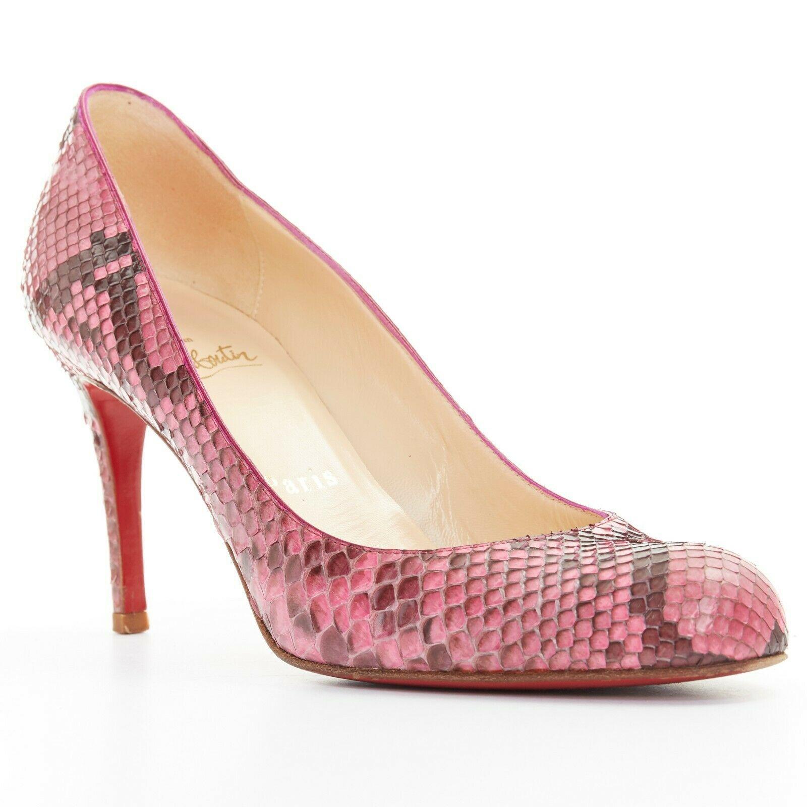 CHRISTIAN LOUBOUTIN Simple Pump 85 genuine pink python almond toe high heel EU36
CHRISTIAN LOUBOUTIN
Simple Pump 85. Pink genuine python leather upper. 
Almond round toe. Tonal stitching. Padded tan leather lining. 
Signature Christian Louboutin red