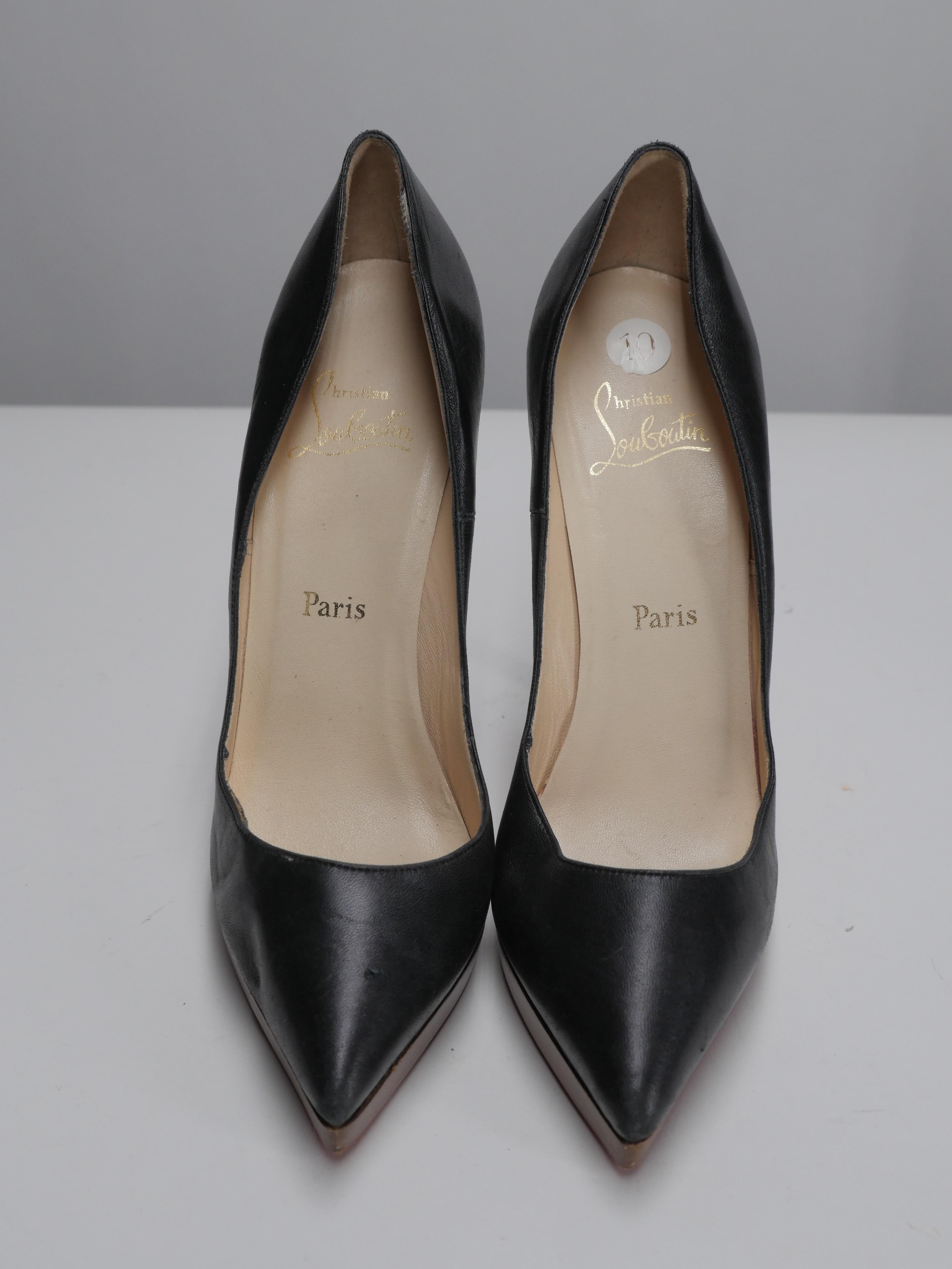 Classic Leather Pointed Toe Pumps w/ Stacked Wooden Heel